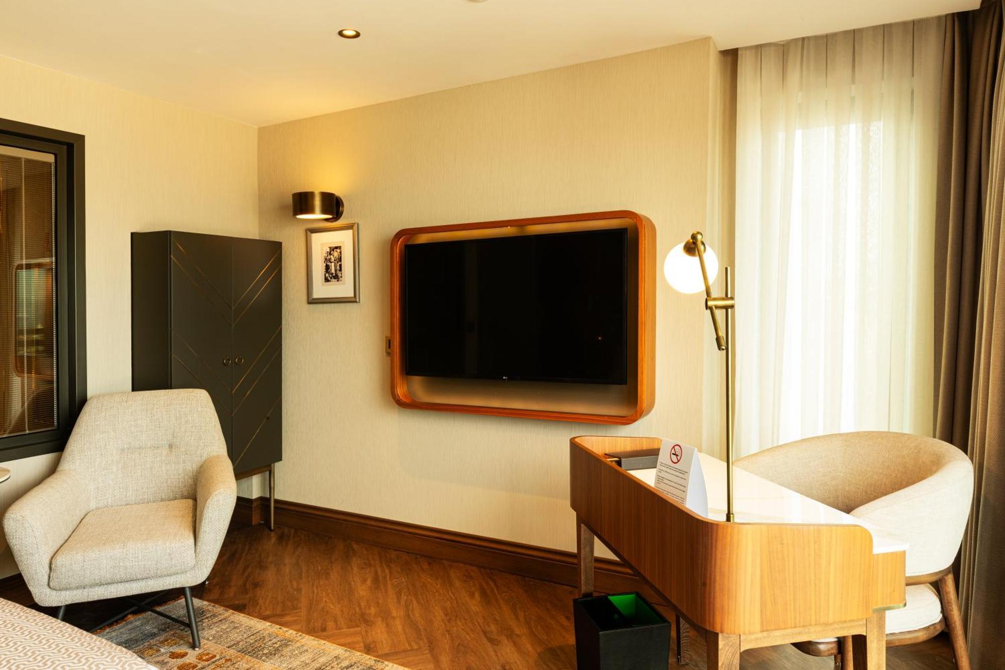 Levni Handwritten Collection By Accor Hotel Istanbul