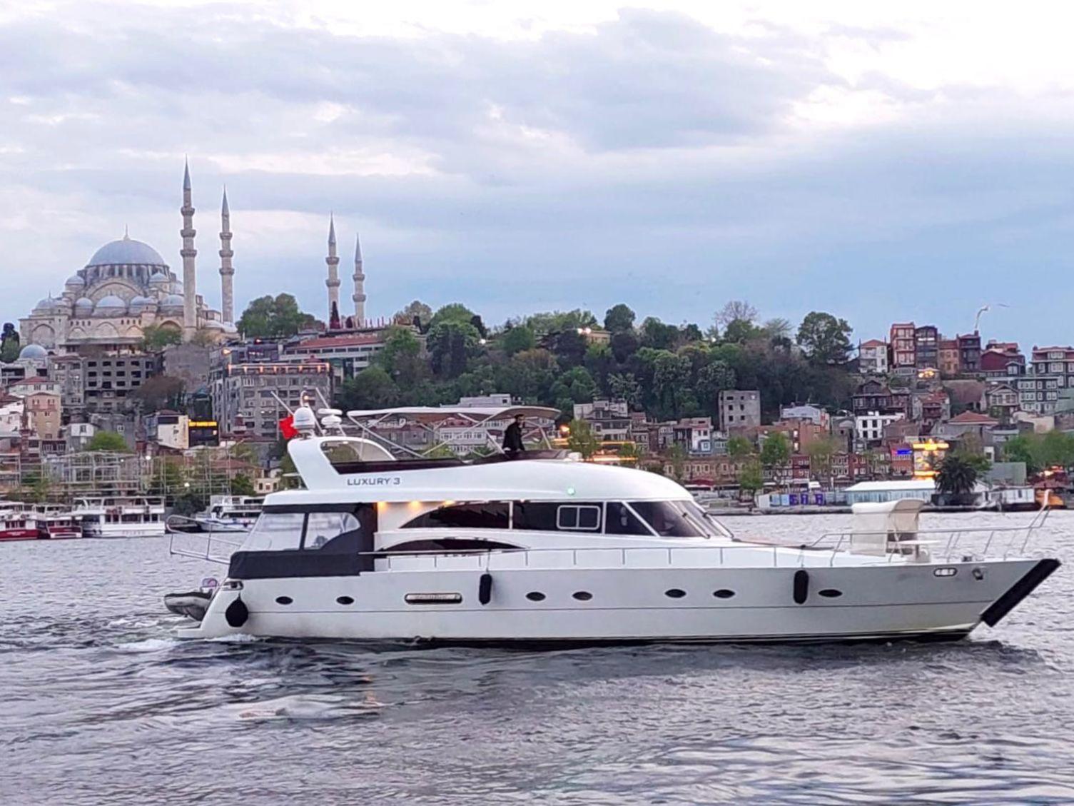 Luxury Yachts Botel Istanbul