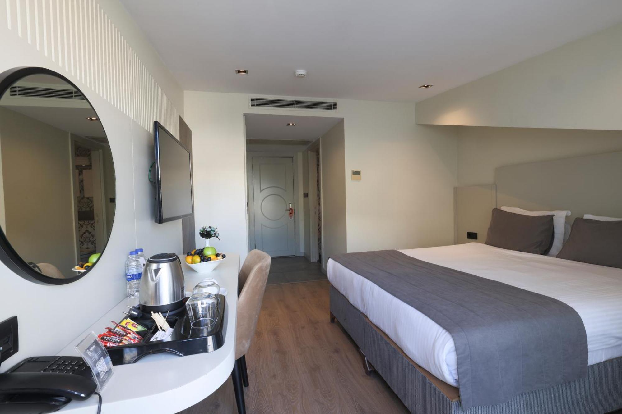 Orka Taksim & 4*