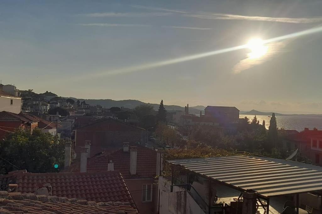 Aj Muestakil Ev Doert Odali