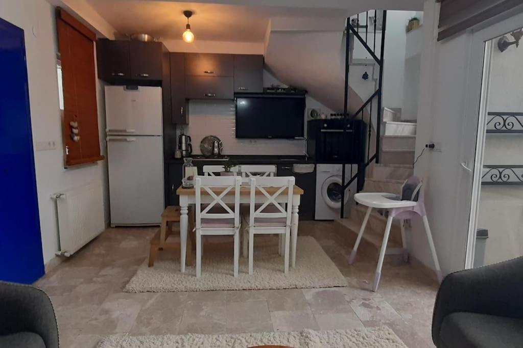 Holiday home Aj Muestakil Ev Doert Odali Ayvalik