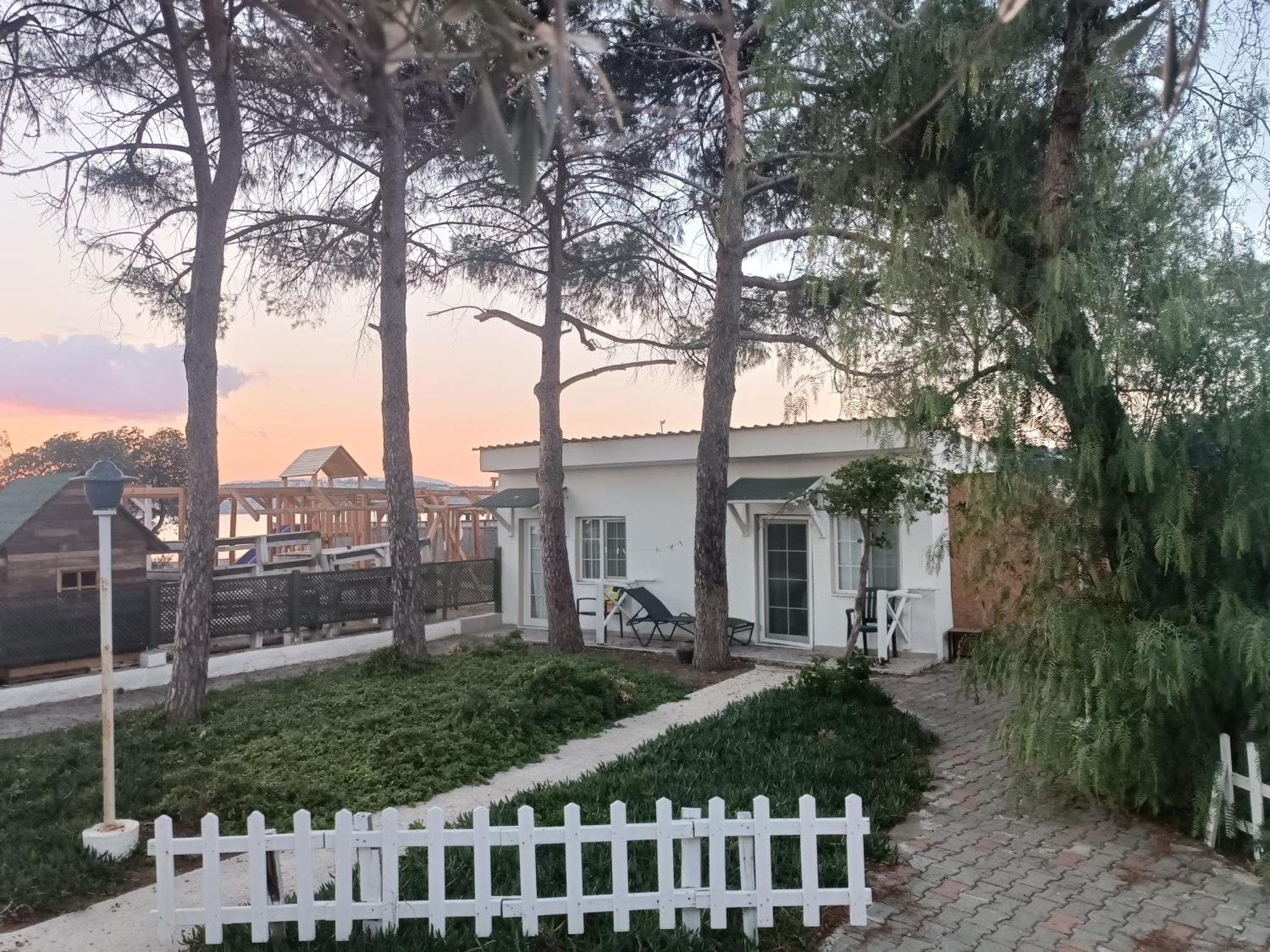 Teos Ormanci Tatil Koyu Seferihisar