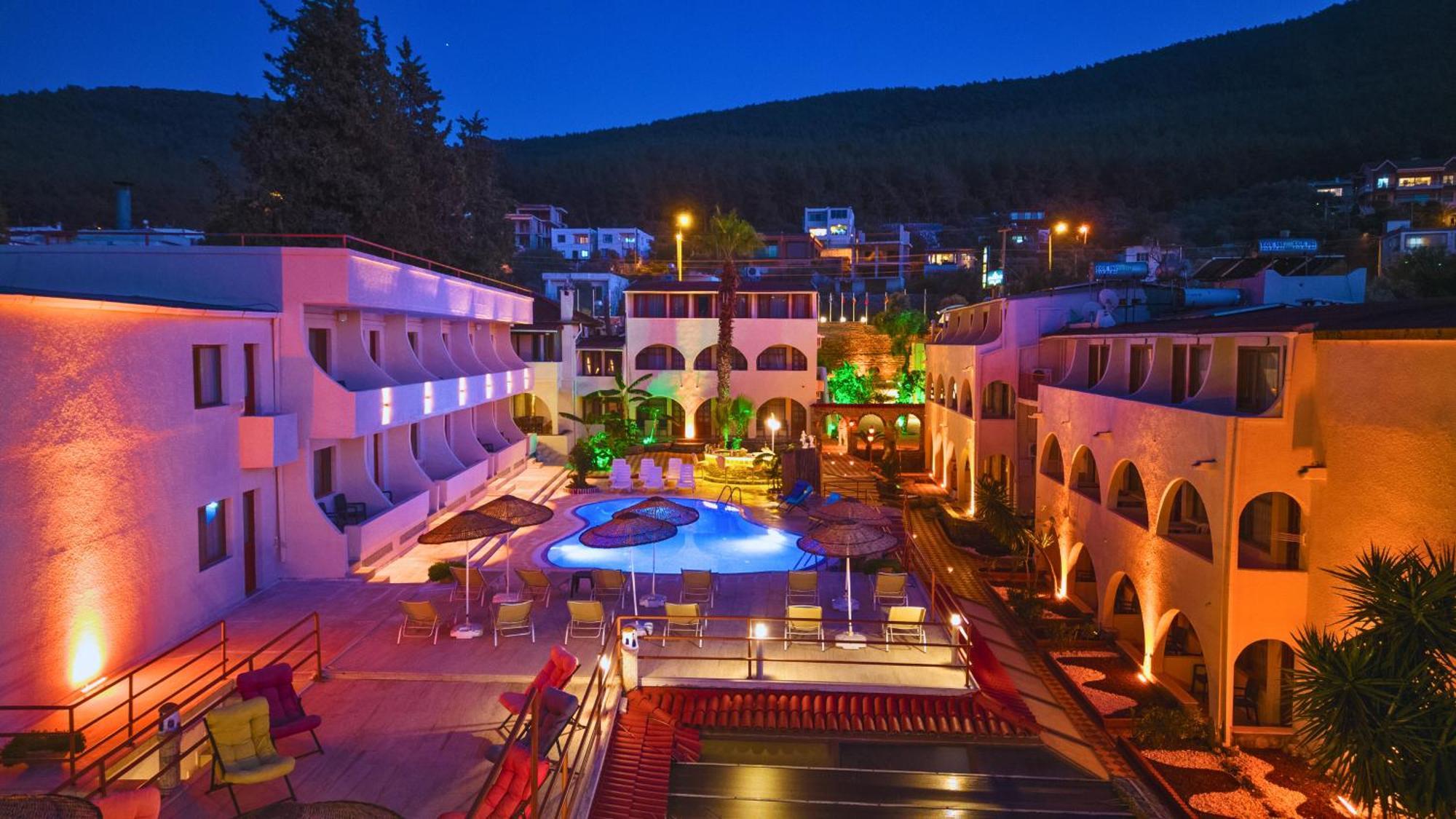 Club Aquarium & Hotel 3*