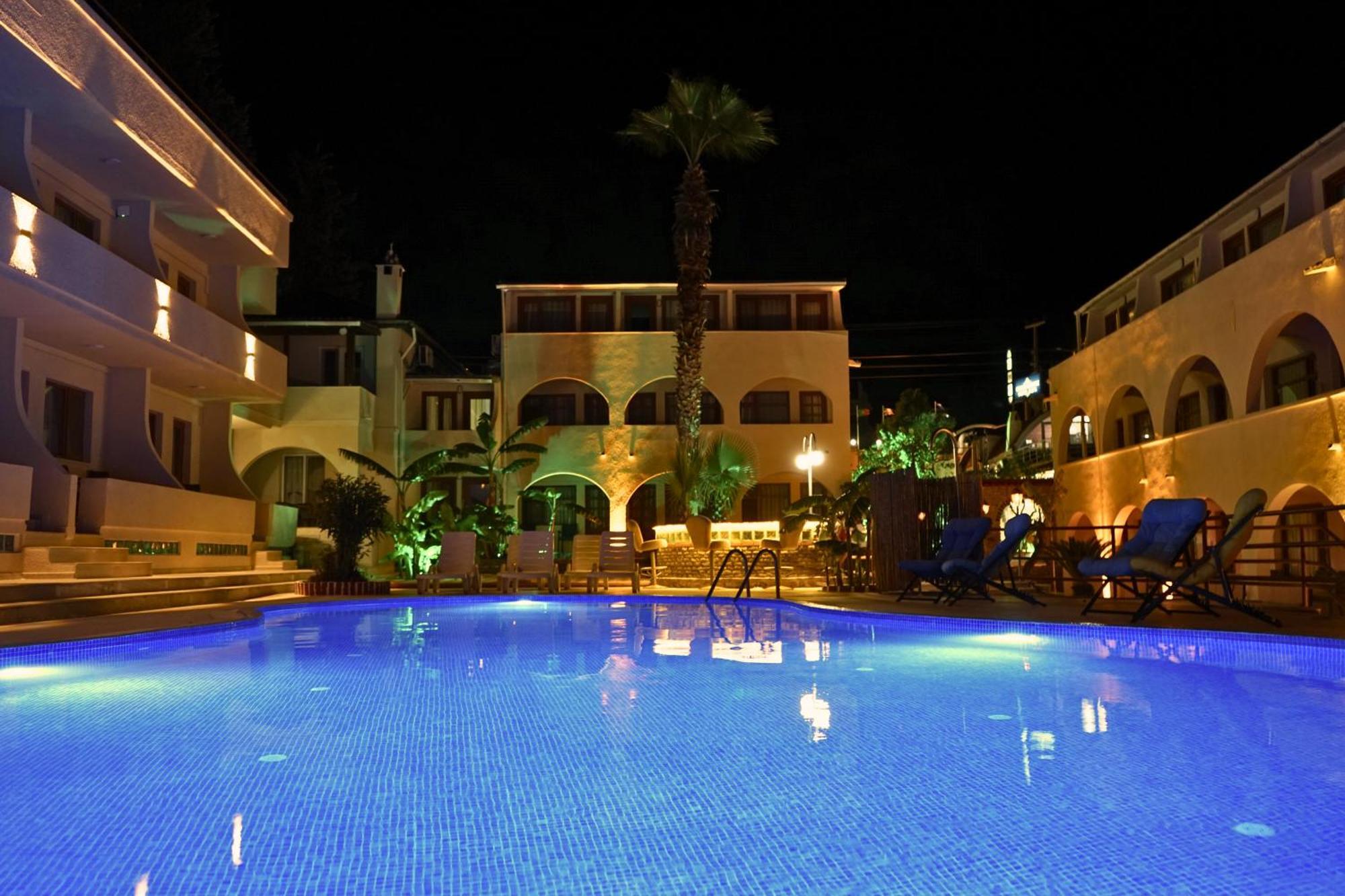Club Aquarium & Hotel