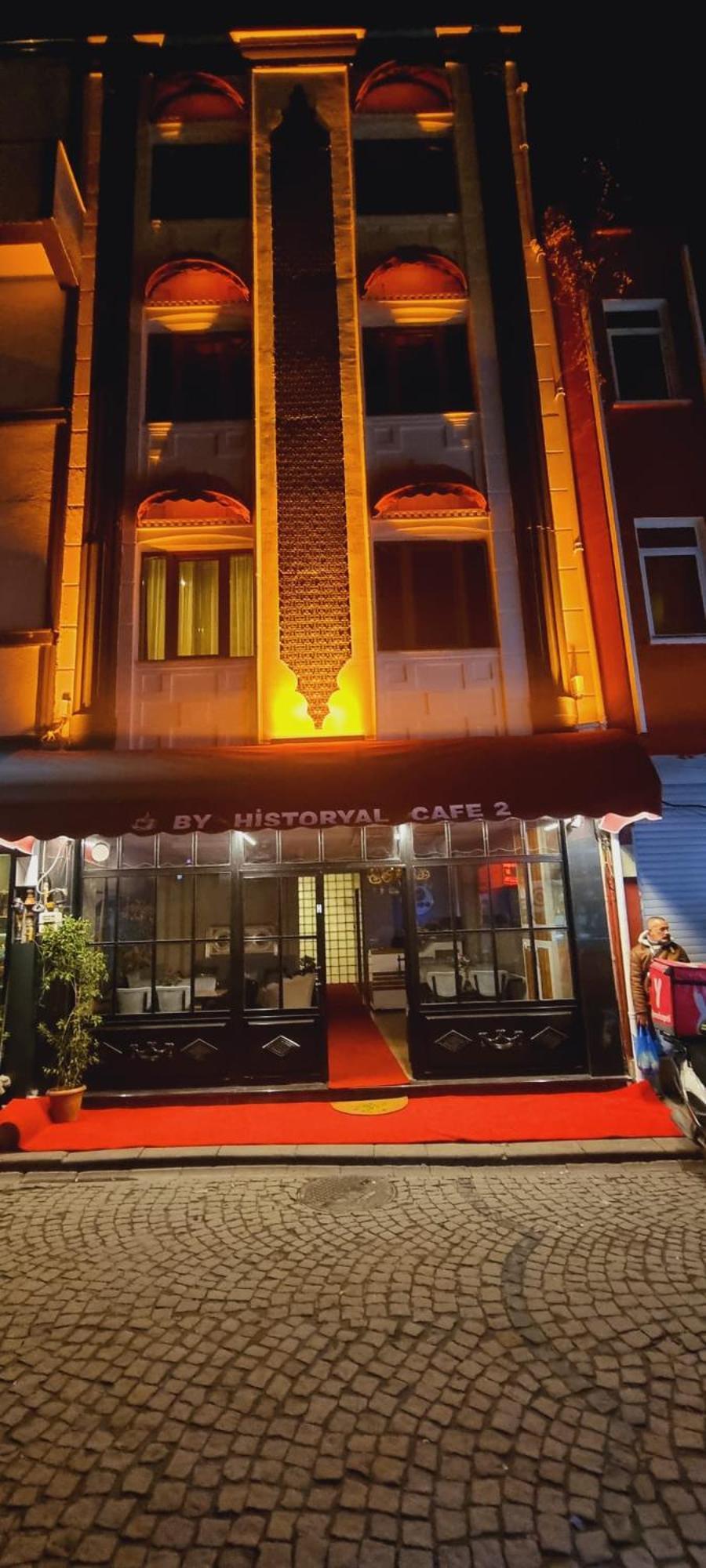 By Historial Due Istanbul