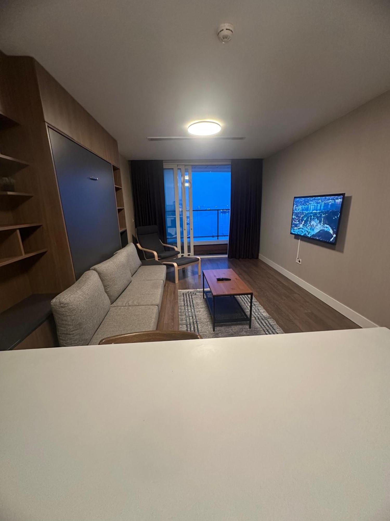 Stylish With Great View Apartment *
