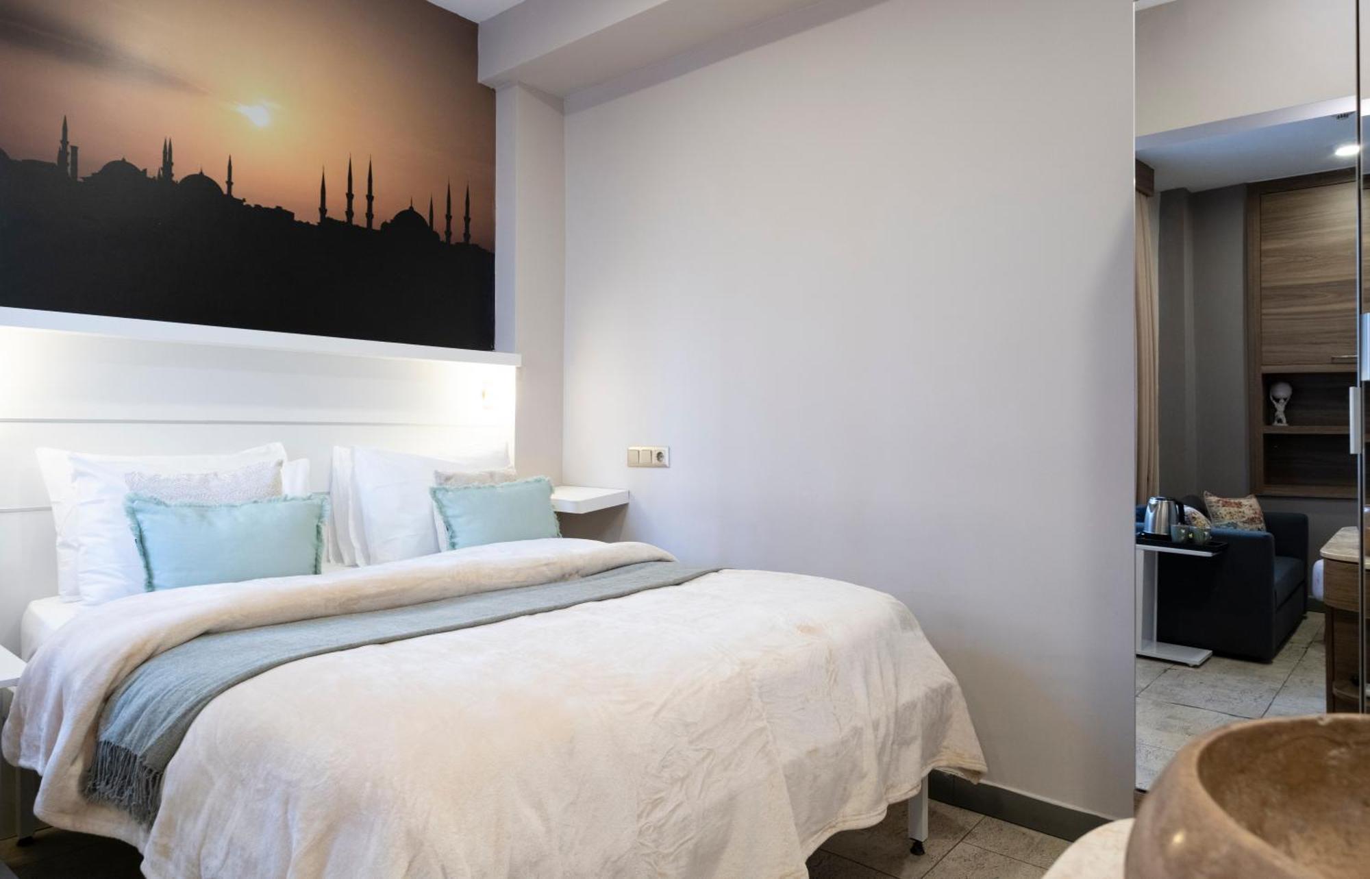The Pera Hotel 3*
