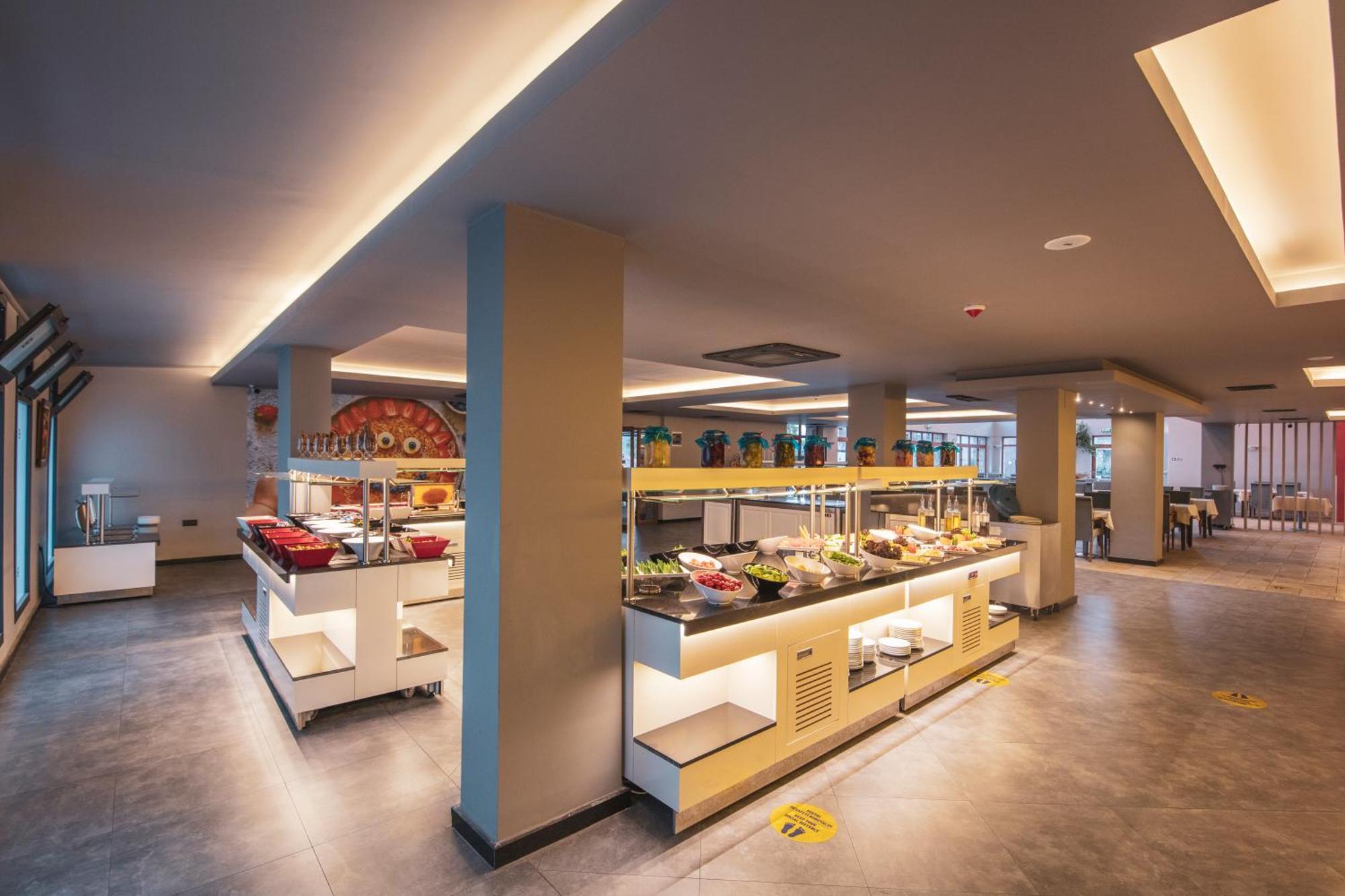 Orka World & Aquapark Hotel 4*
