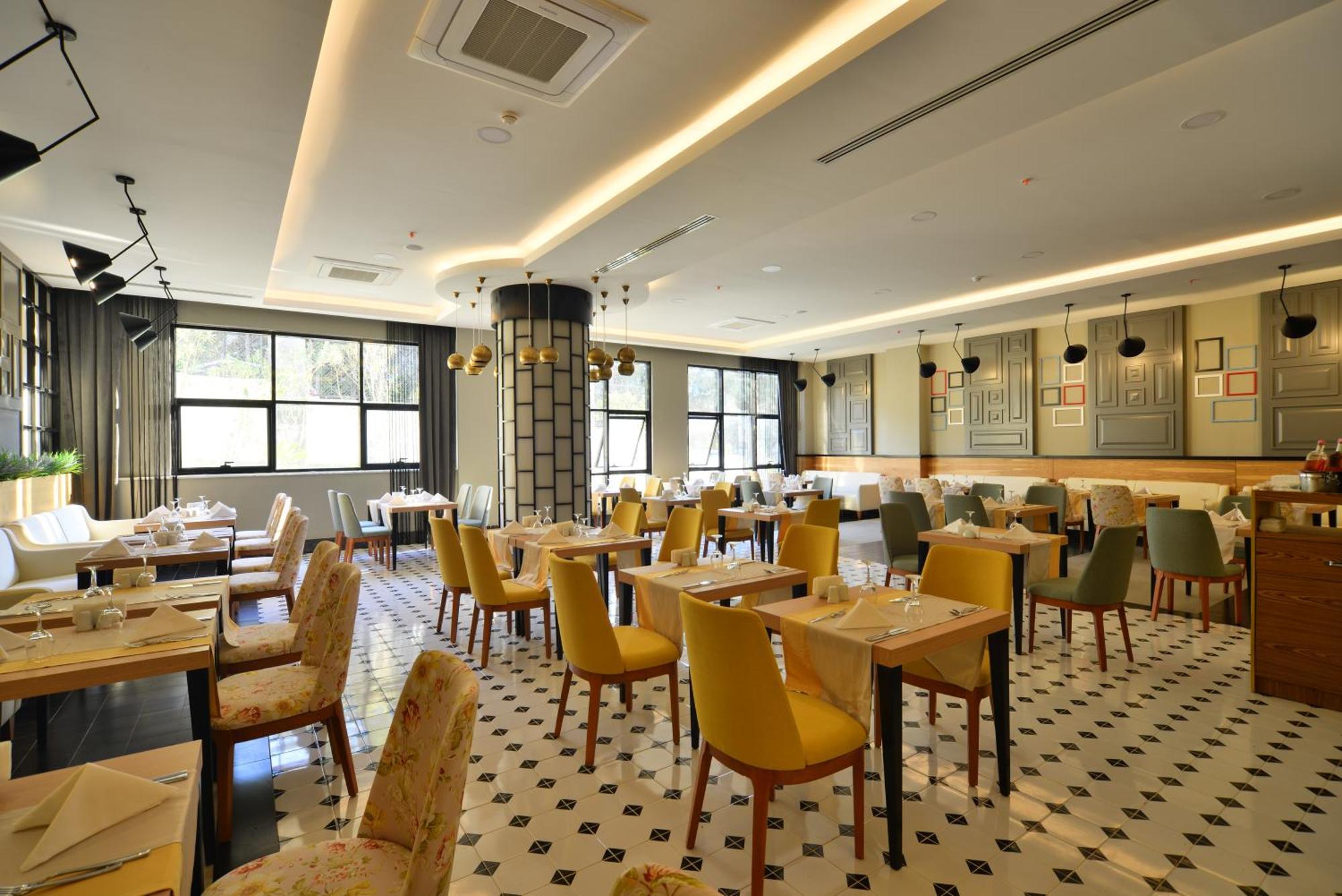 Hotel Seaden Valentine & (adults Only) 5*