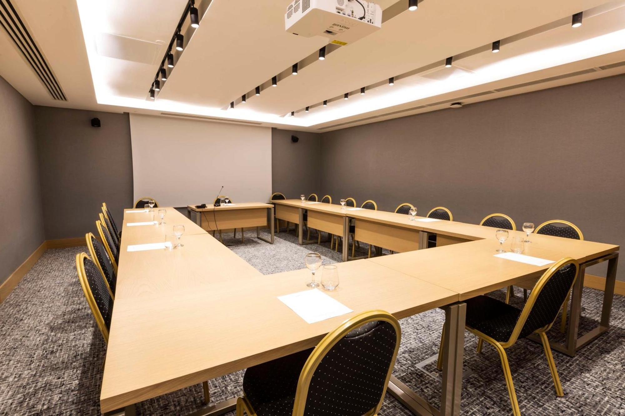 Radisson Harbiye 4* Istanbul