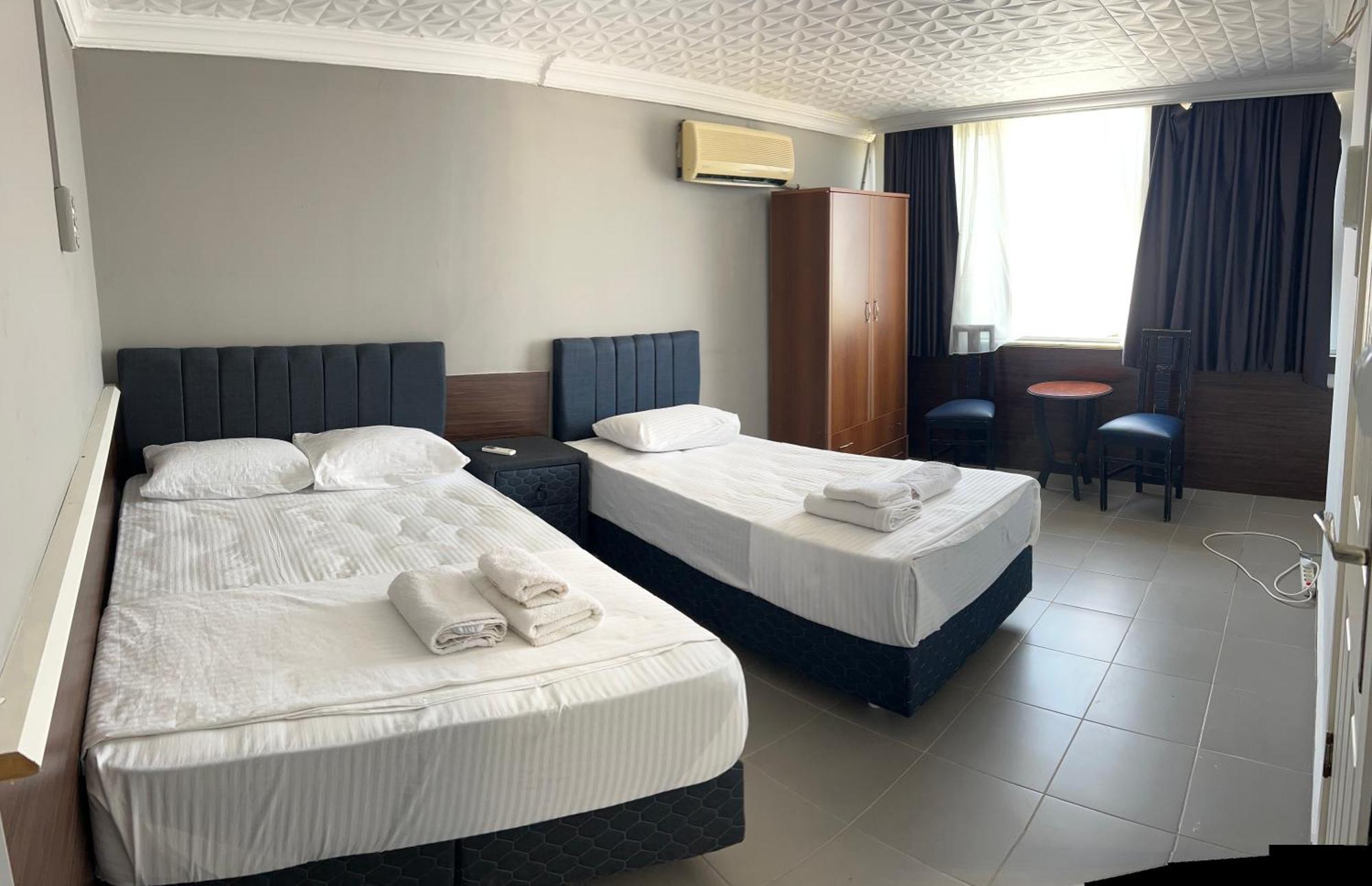 Hotel Grand *