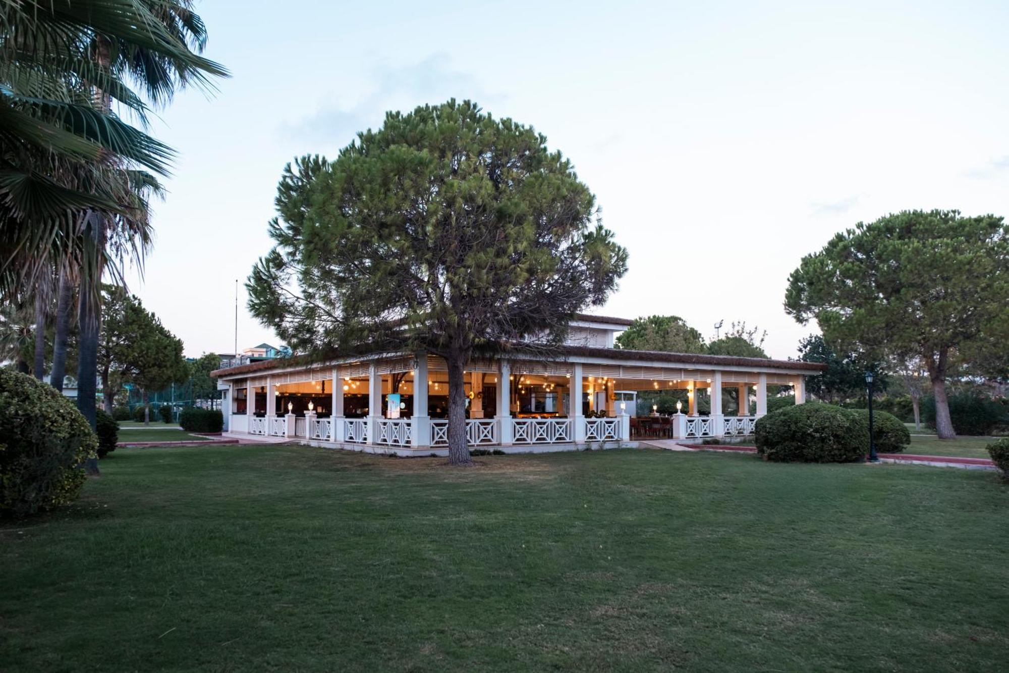 Hotel Ducale Lara 5*
