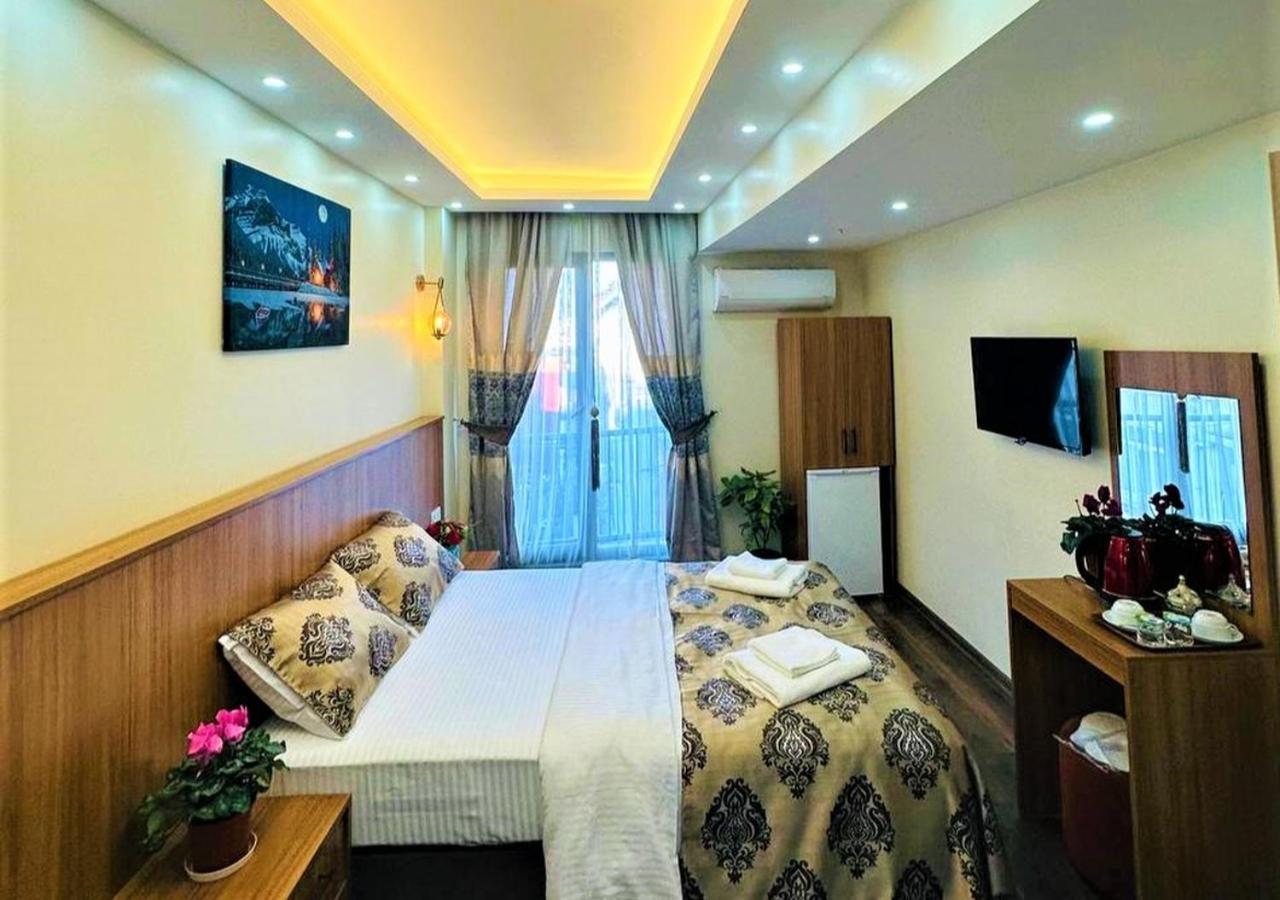By Historia Hotel