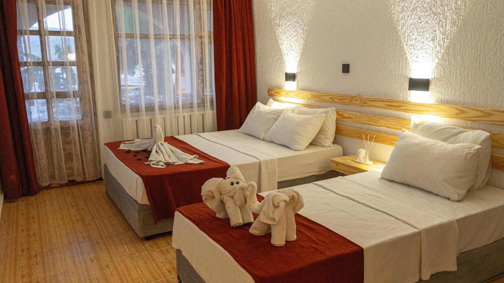 Club Aquarium & Hotel