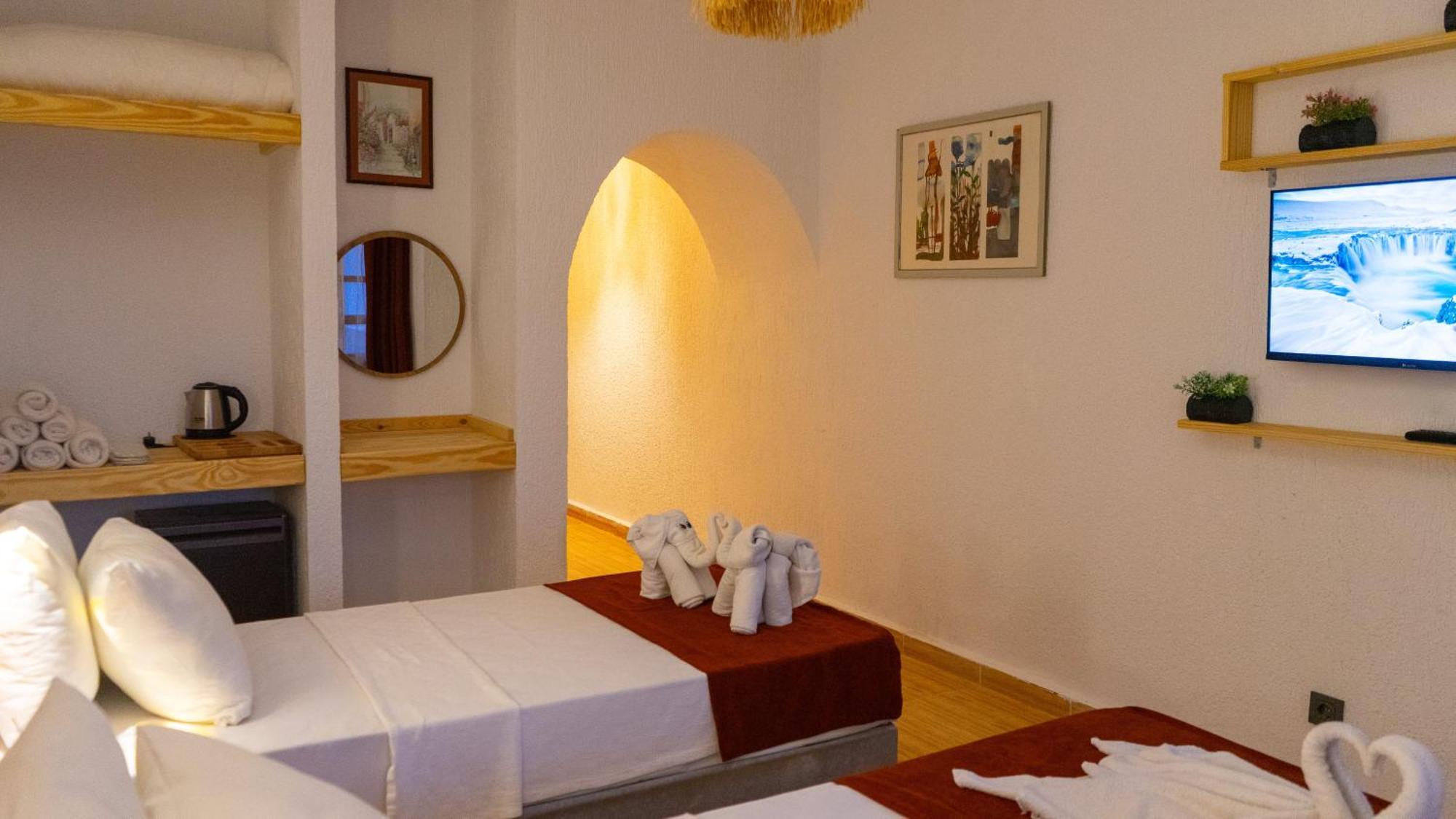Club Aquarium & Hotel