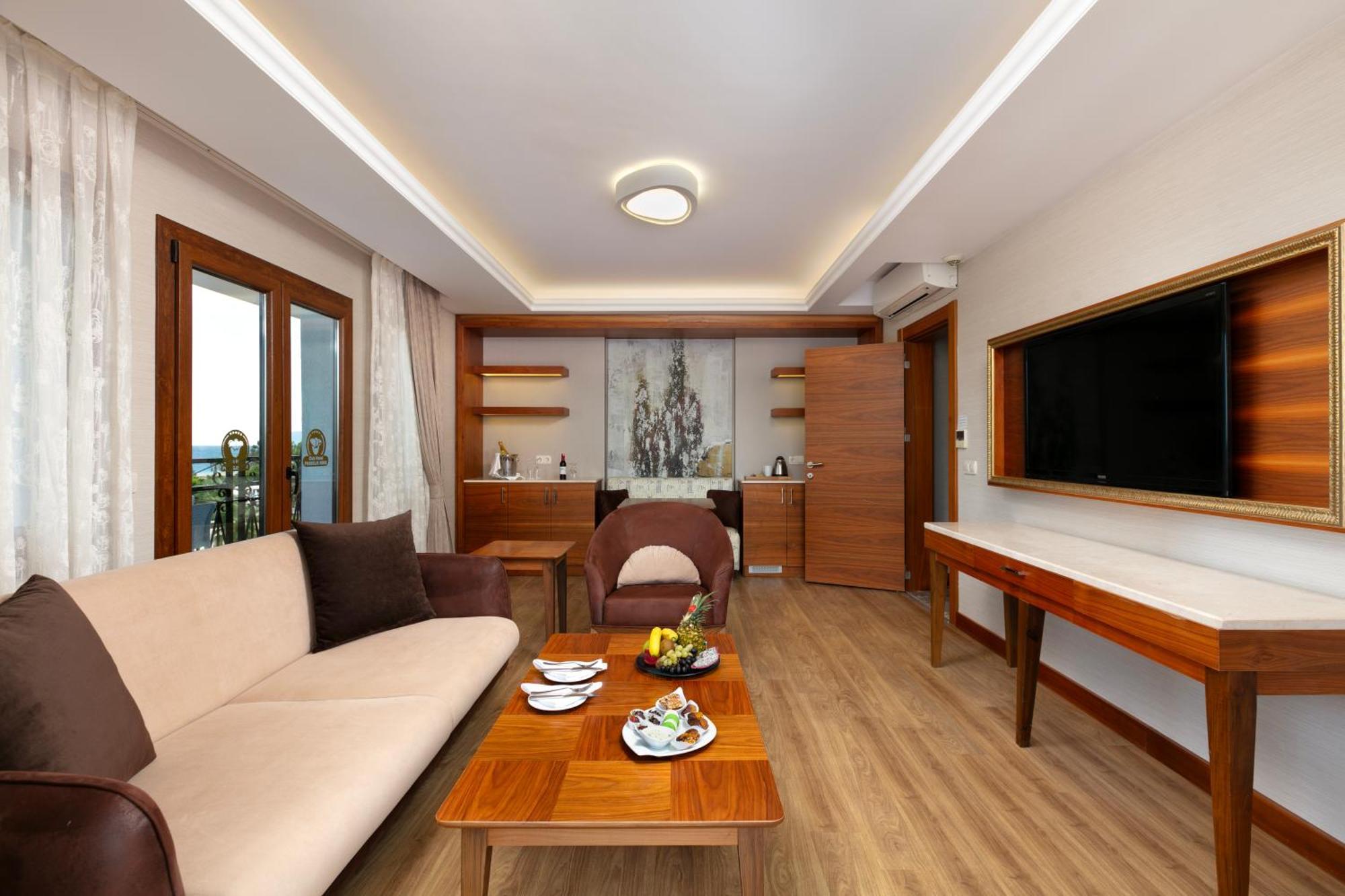 Club Phaselis Rose Resort 5*