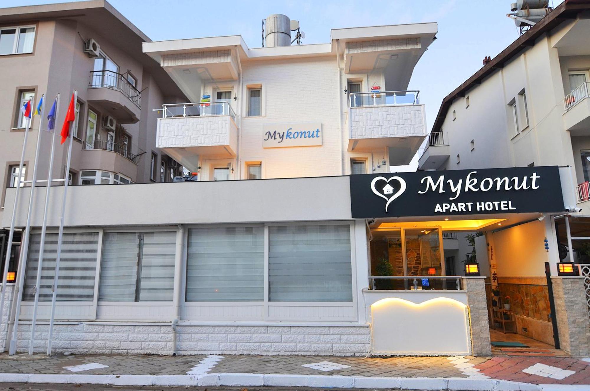Mykonut Aparthotel 2*