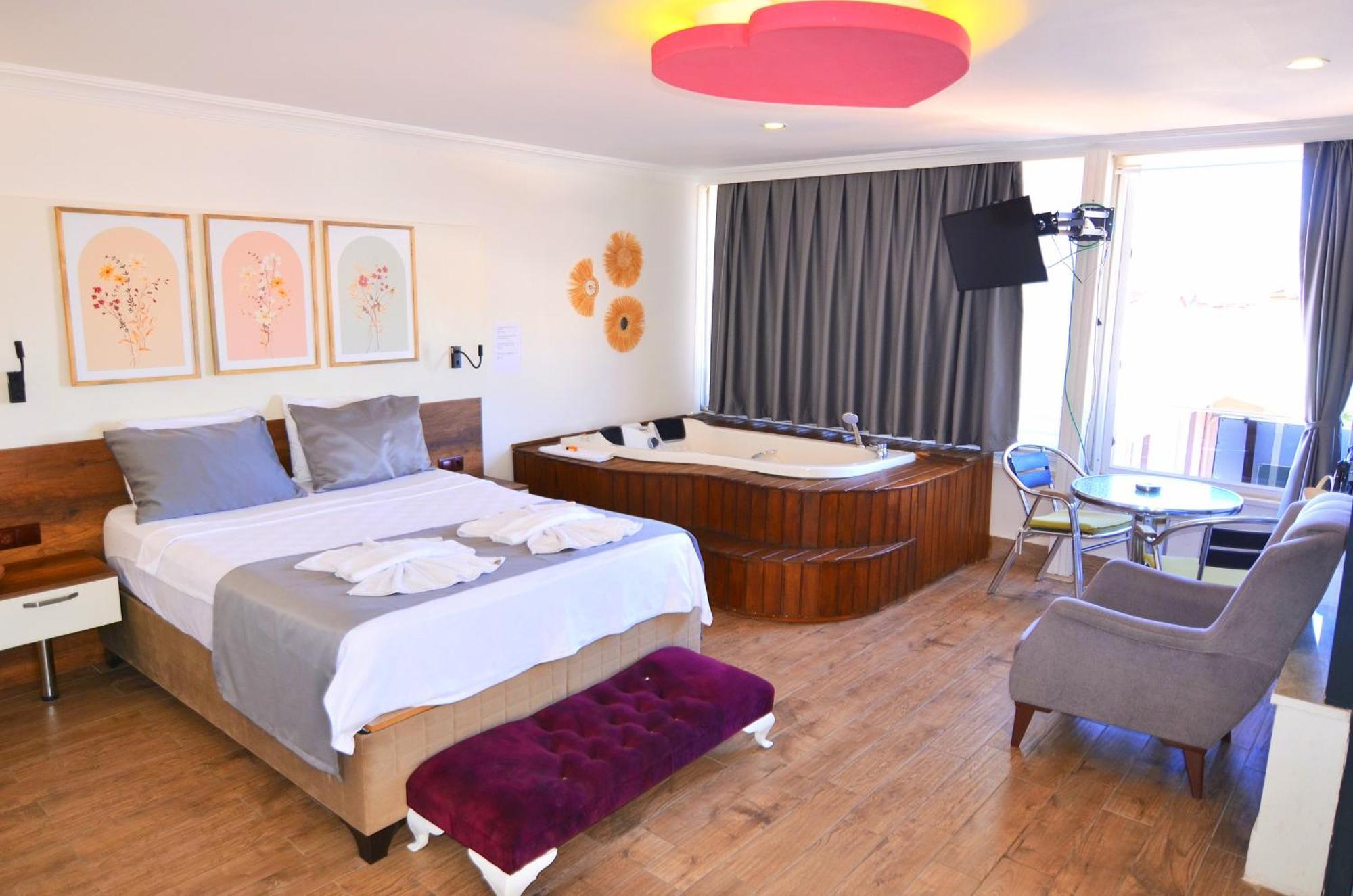 Aparthotel Mykonut 2*