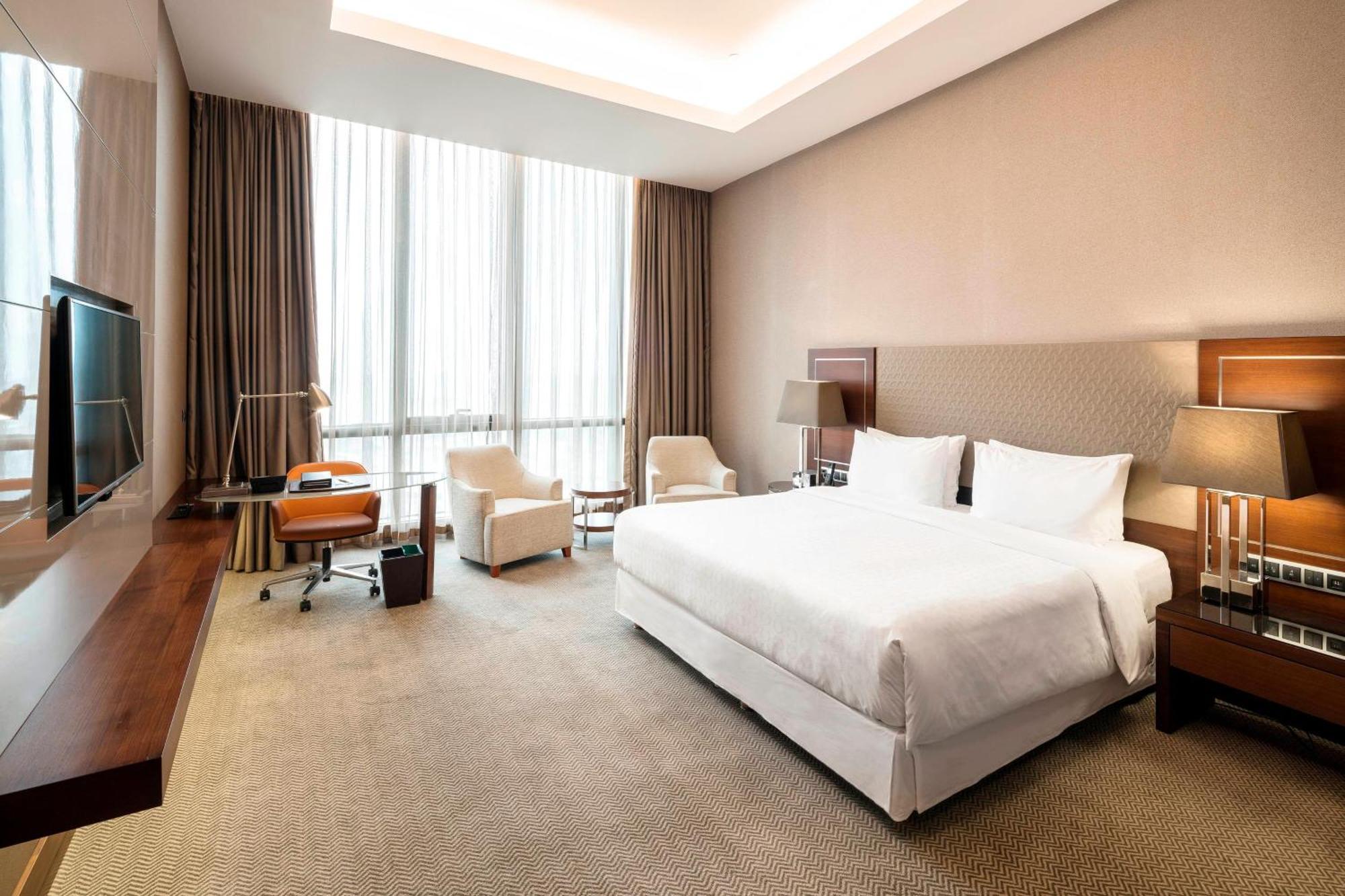 Sheraton Grand Atasehir 5*