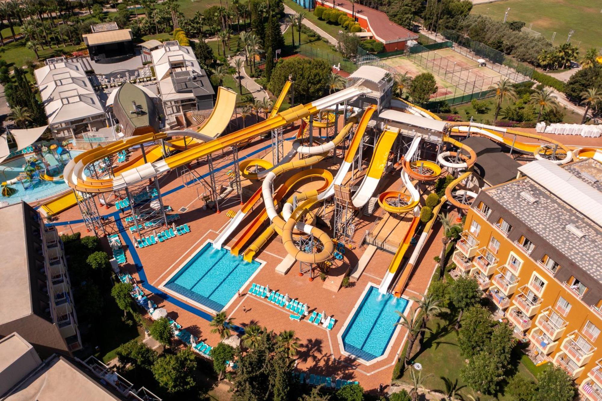 Hotel Aqi Pegasos World