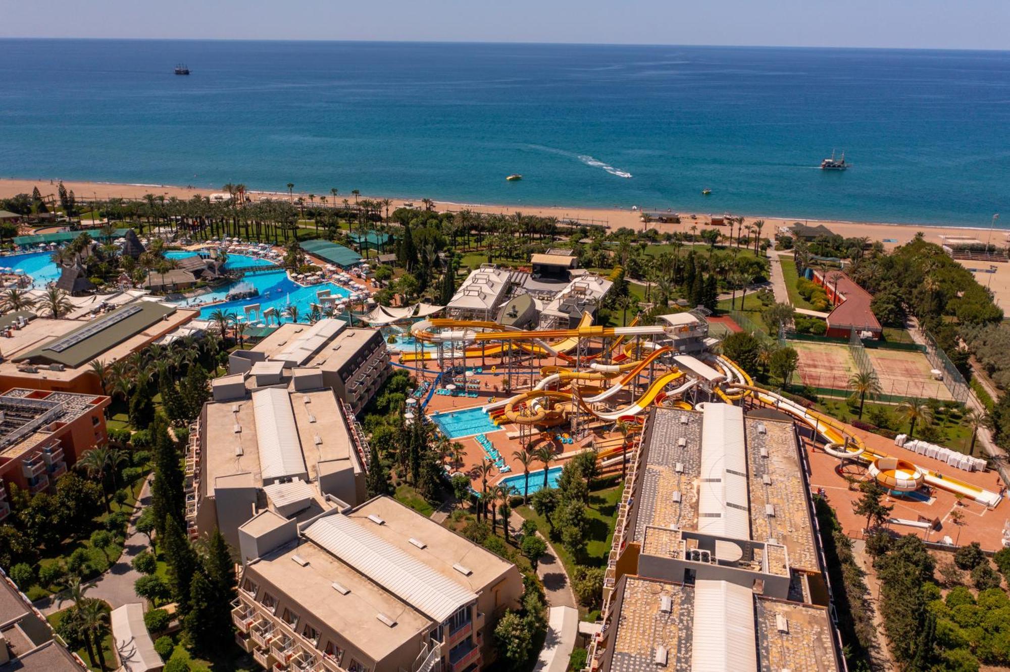 Hotel Aqi Pegasos World 4*