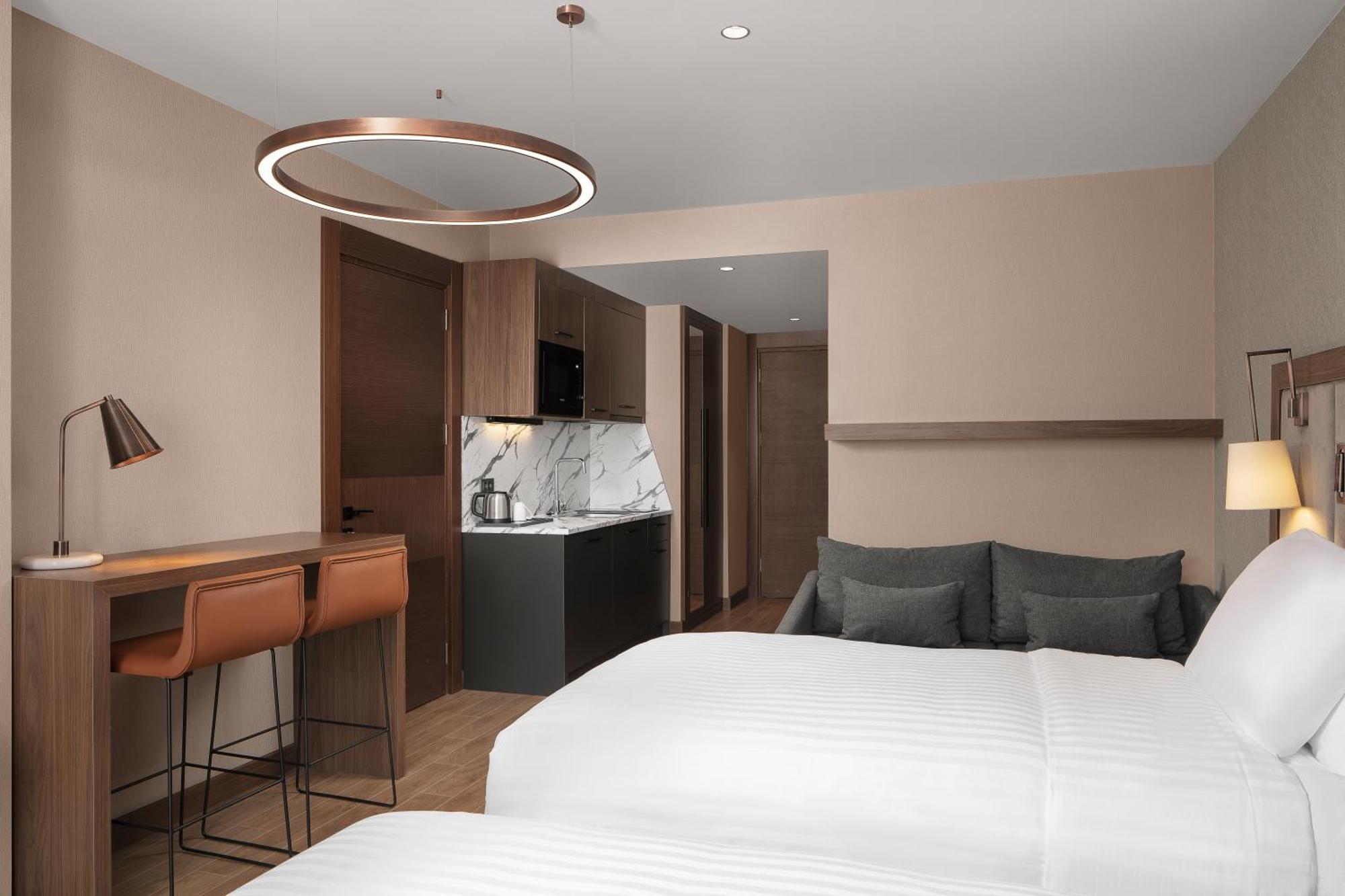 Hotel By Marriott *