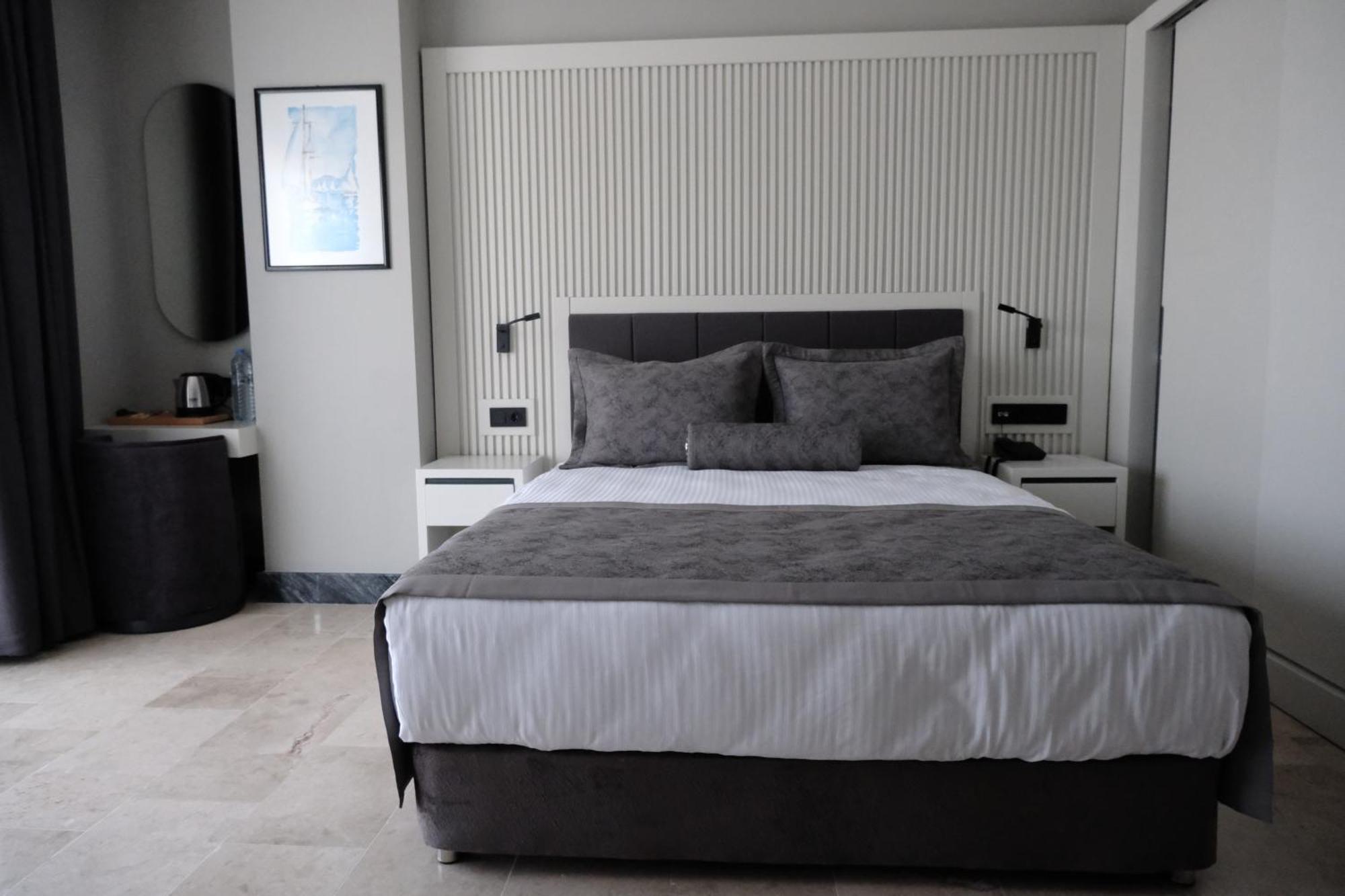 Roseira Mar-inn Luxury Hotel