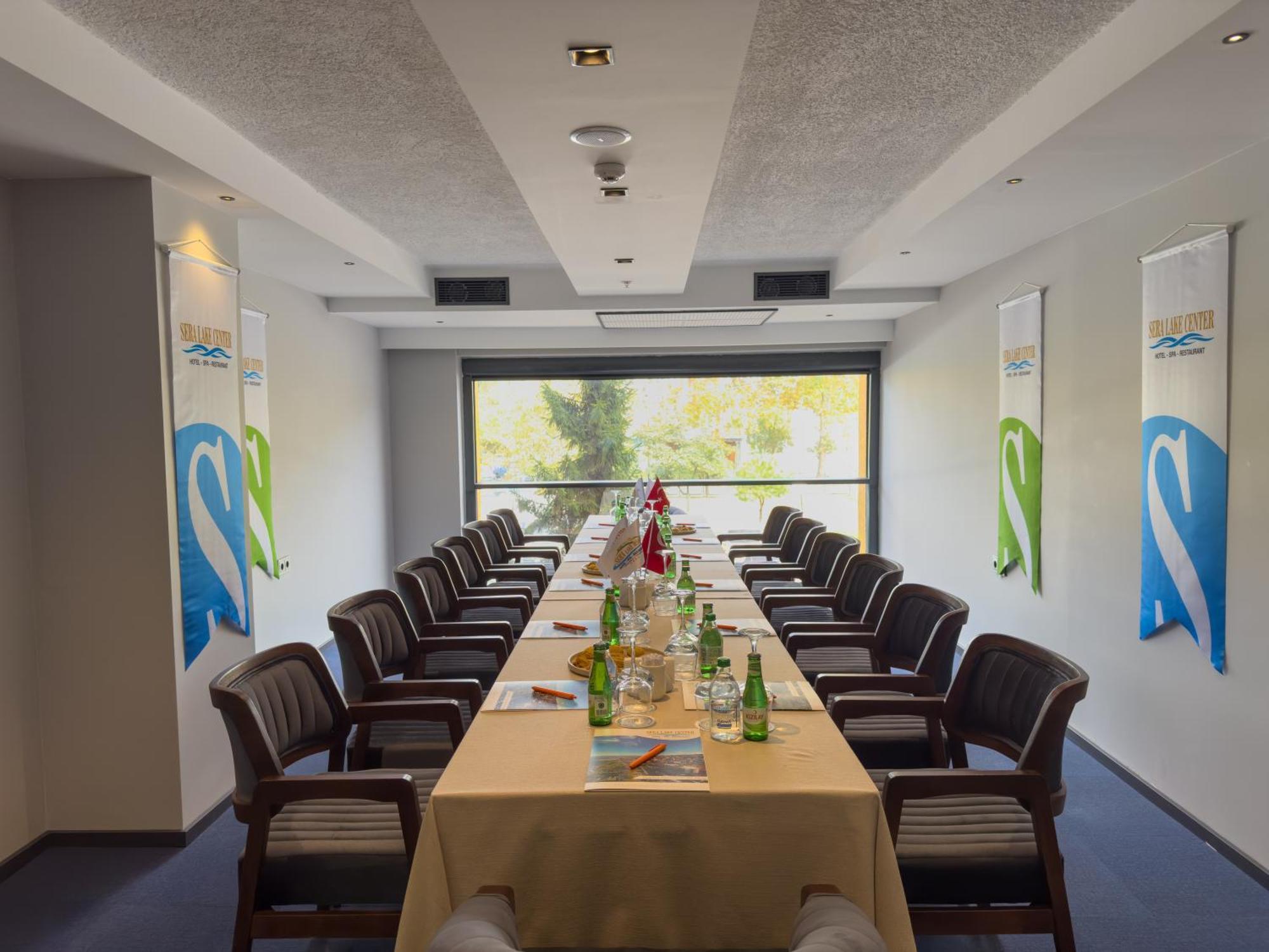 Sera Center Hotel 4*