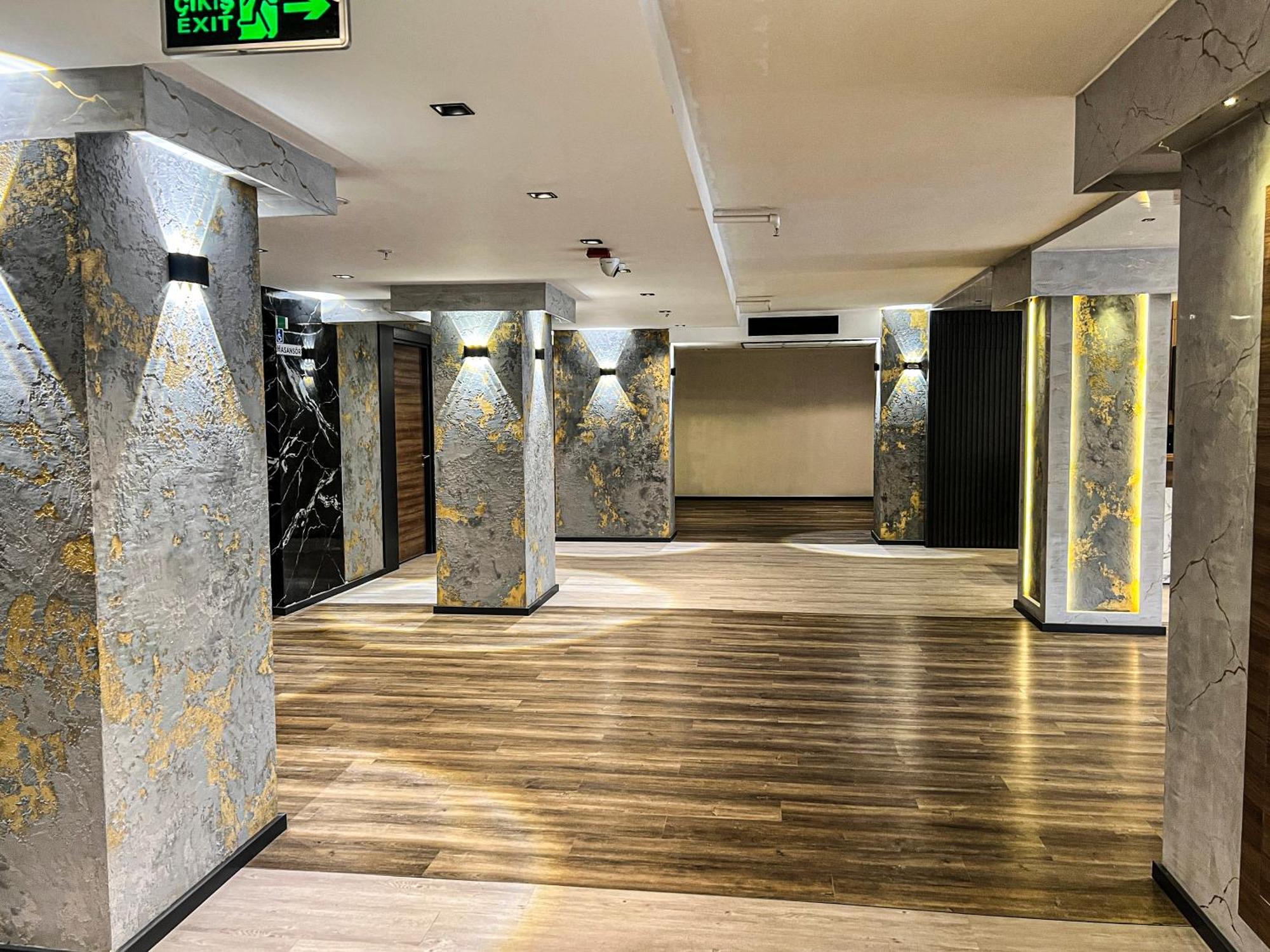 Sera Center Hotel 4*