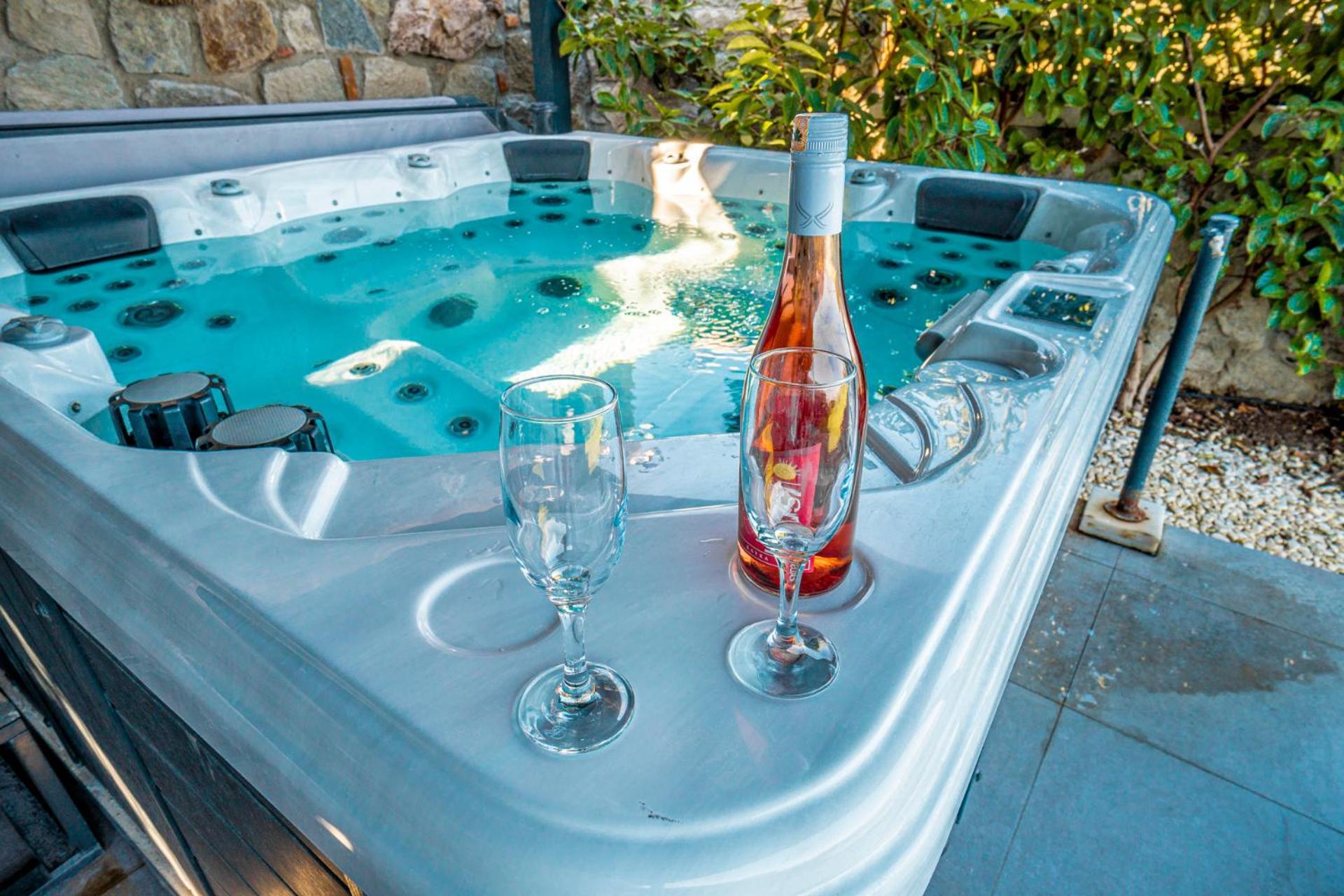 Cimentepe Deluxe 2 - With Jacuzzi In Yalikavak Villa