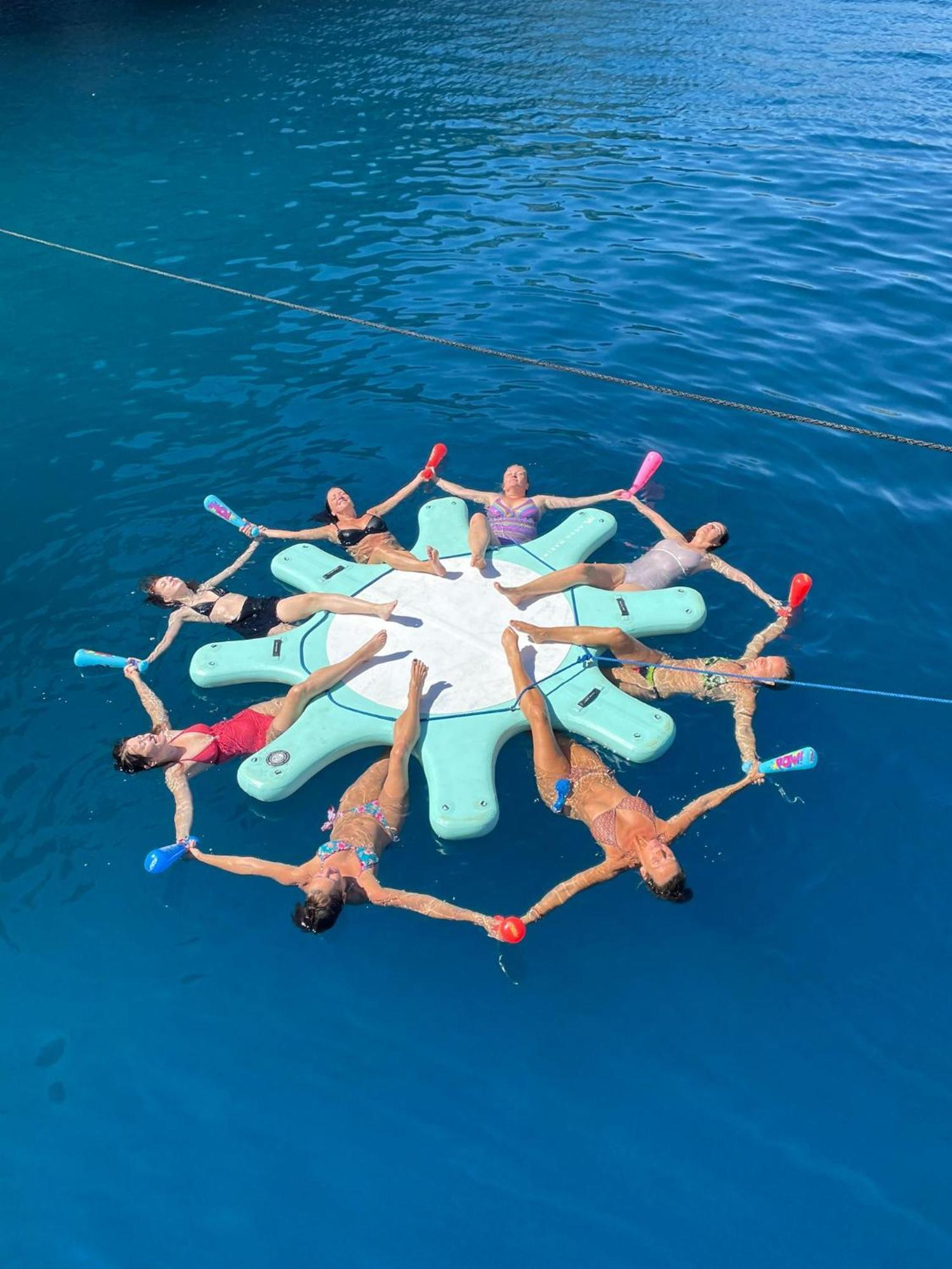 Hayat Bu, Boot Botel Fethiye