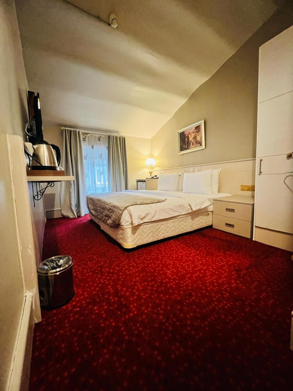 Aria Palace Taksim 3*