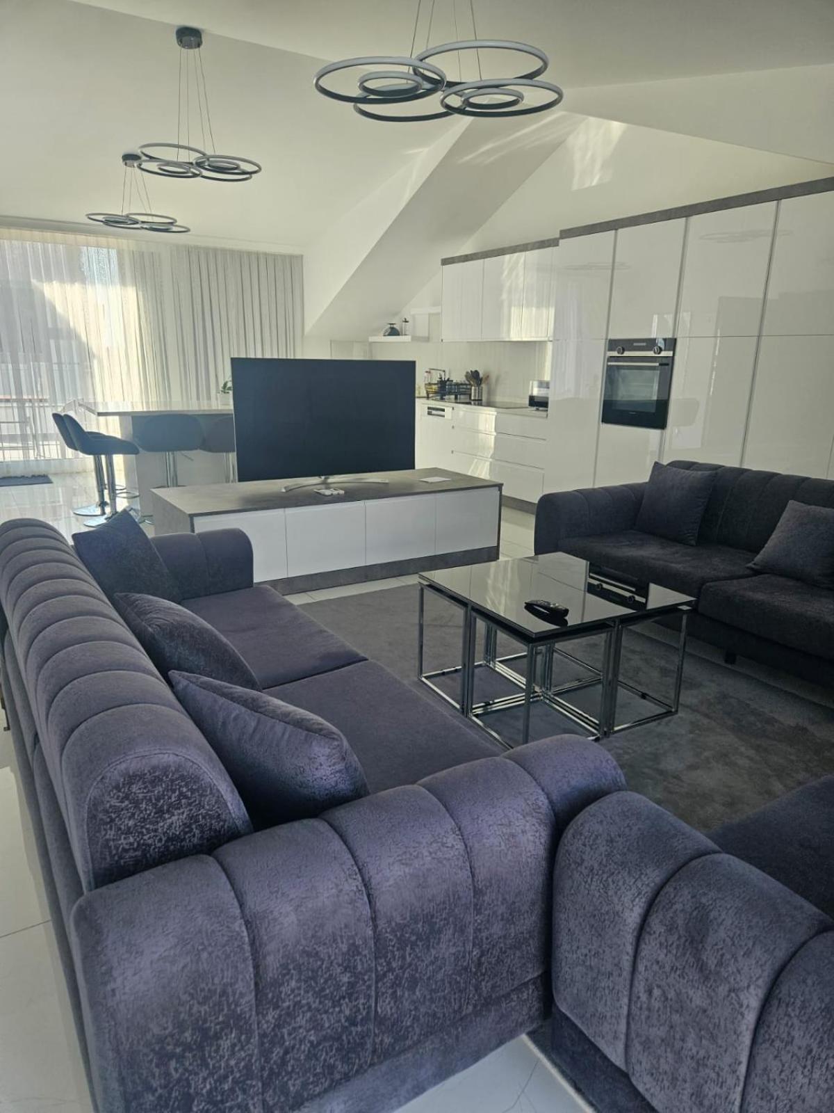 Modern In Very Quiet Location In Darica, Istanbul Apartment