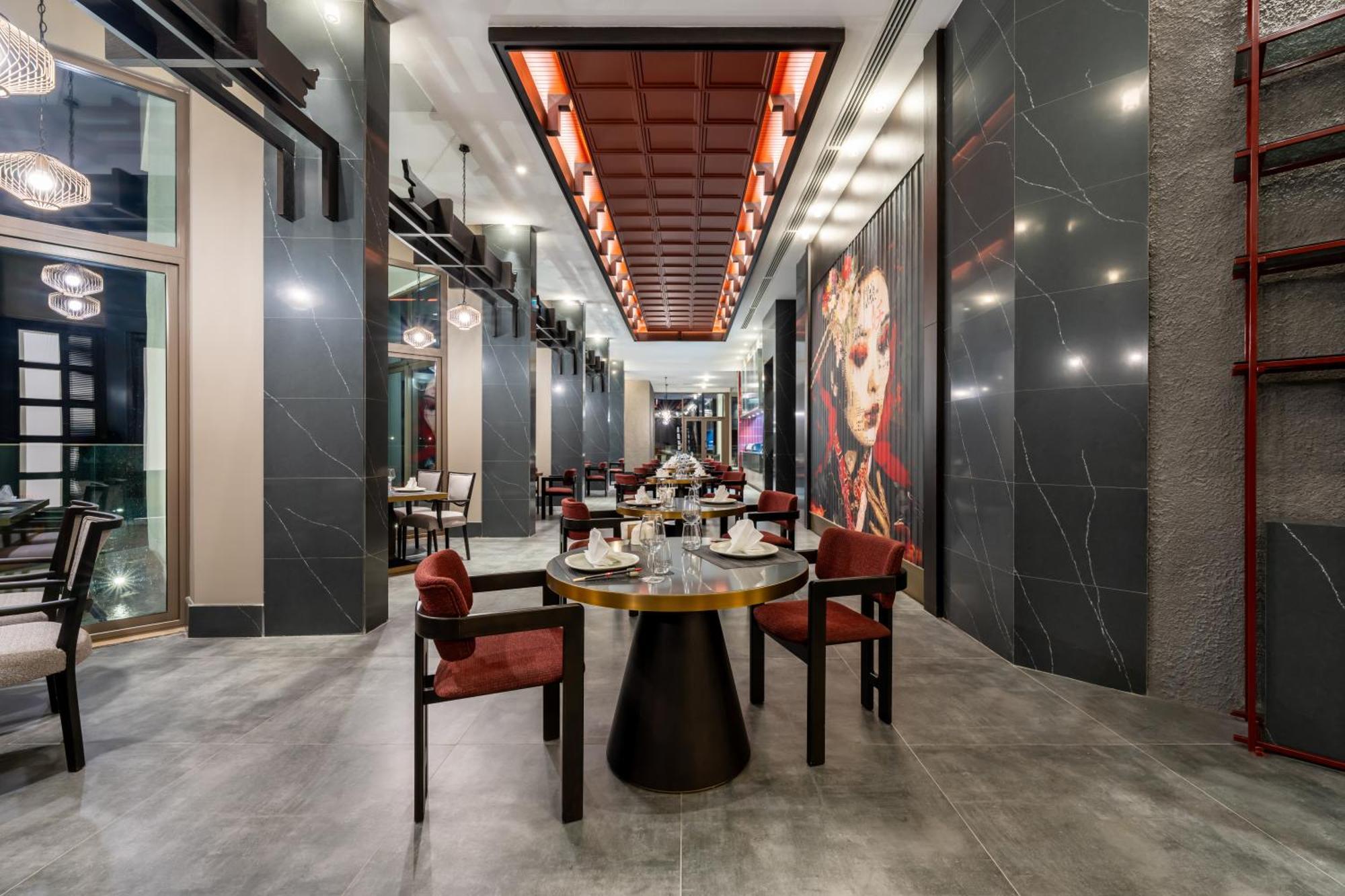 Sural Saray (adults Only) Side