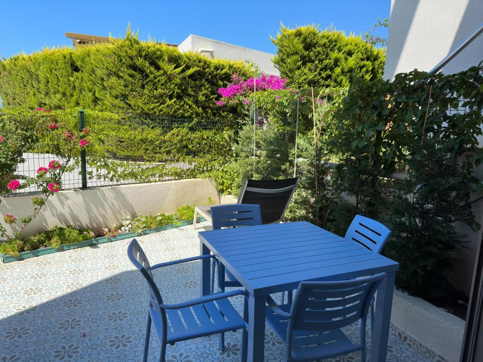 Apartment Single At Adabuku Seba Solemar Site -luxury Utilities Included Bogazici