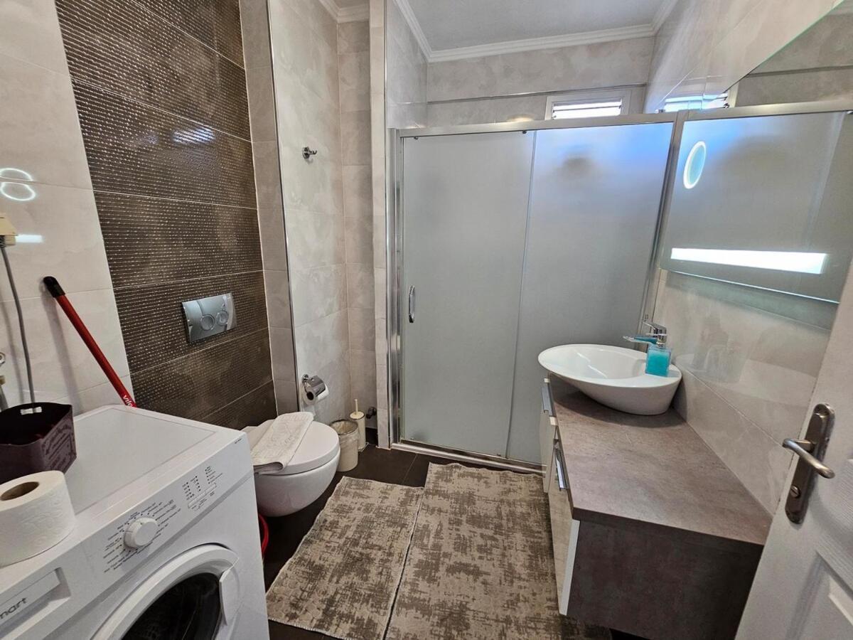 Deniz Manzarali, Plaja 100 Metre, Luks 4 Apartment