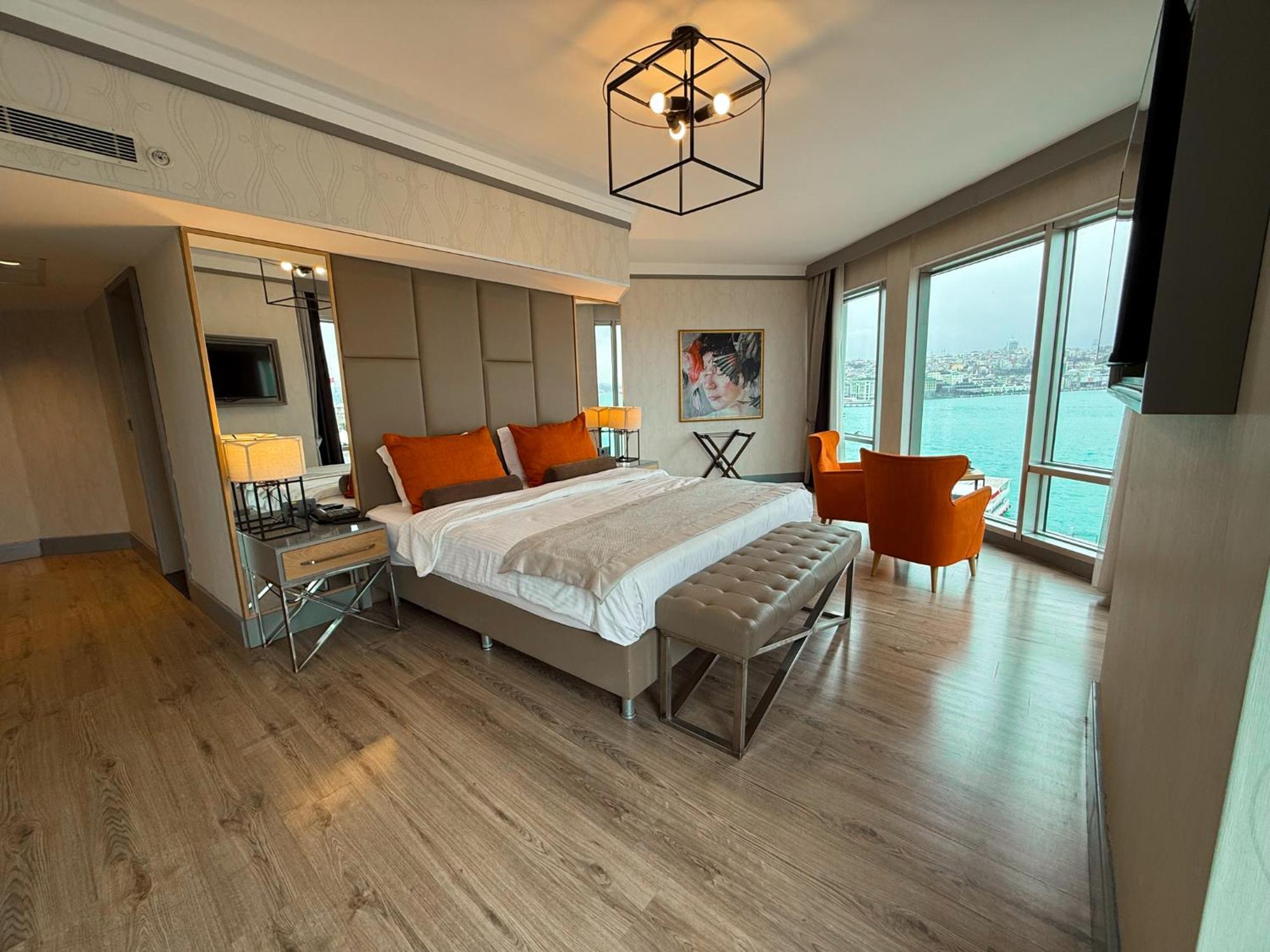 Manesol Old Bosphorus Hotel 4*
