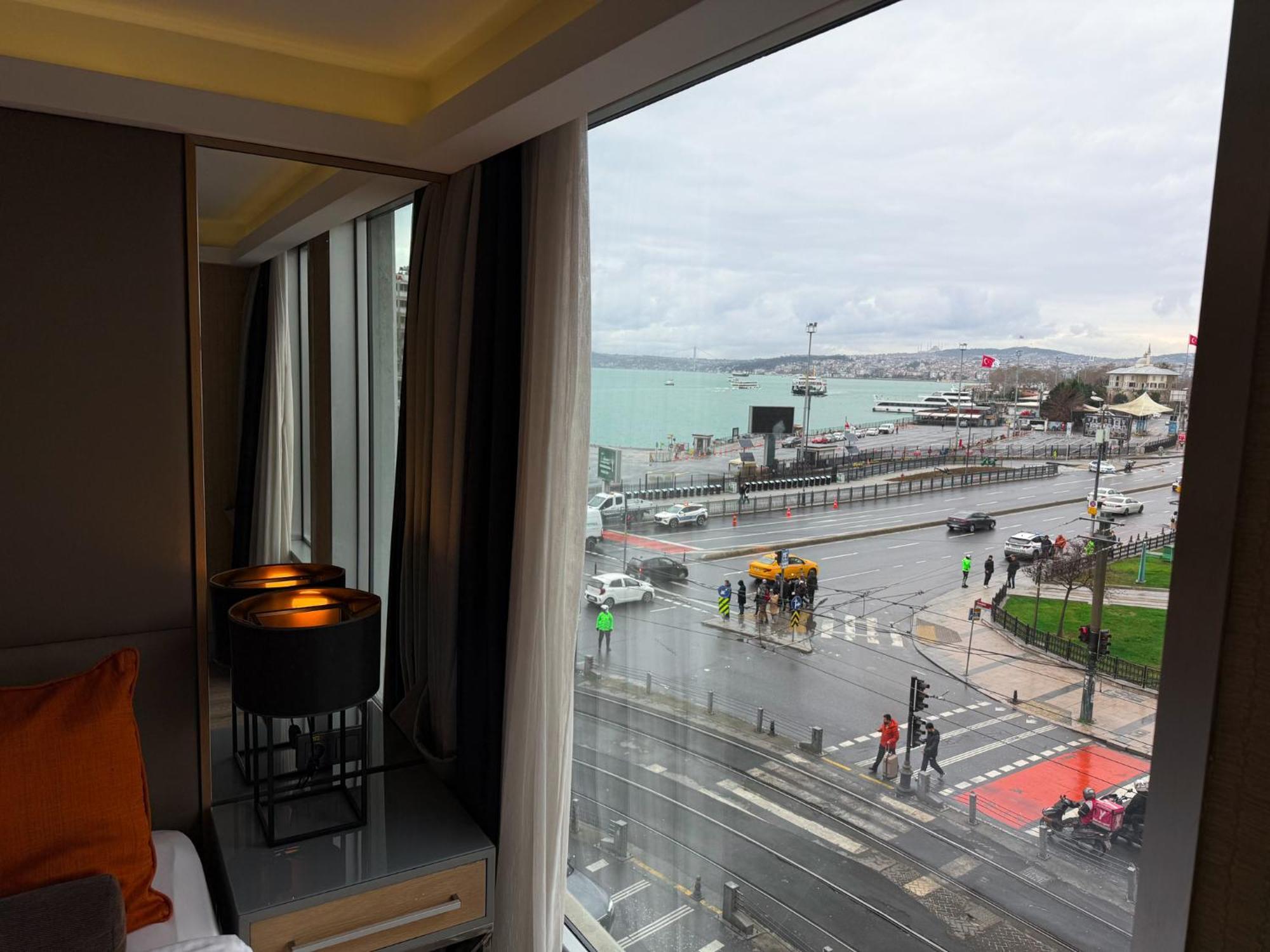 Hotel Manesol Old Bosphorus 4*
