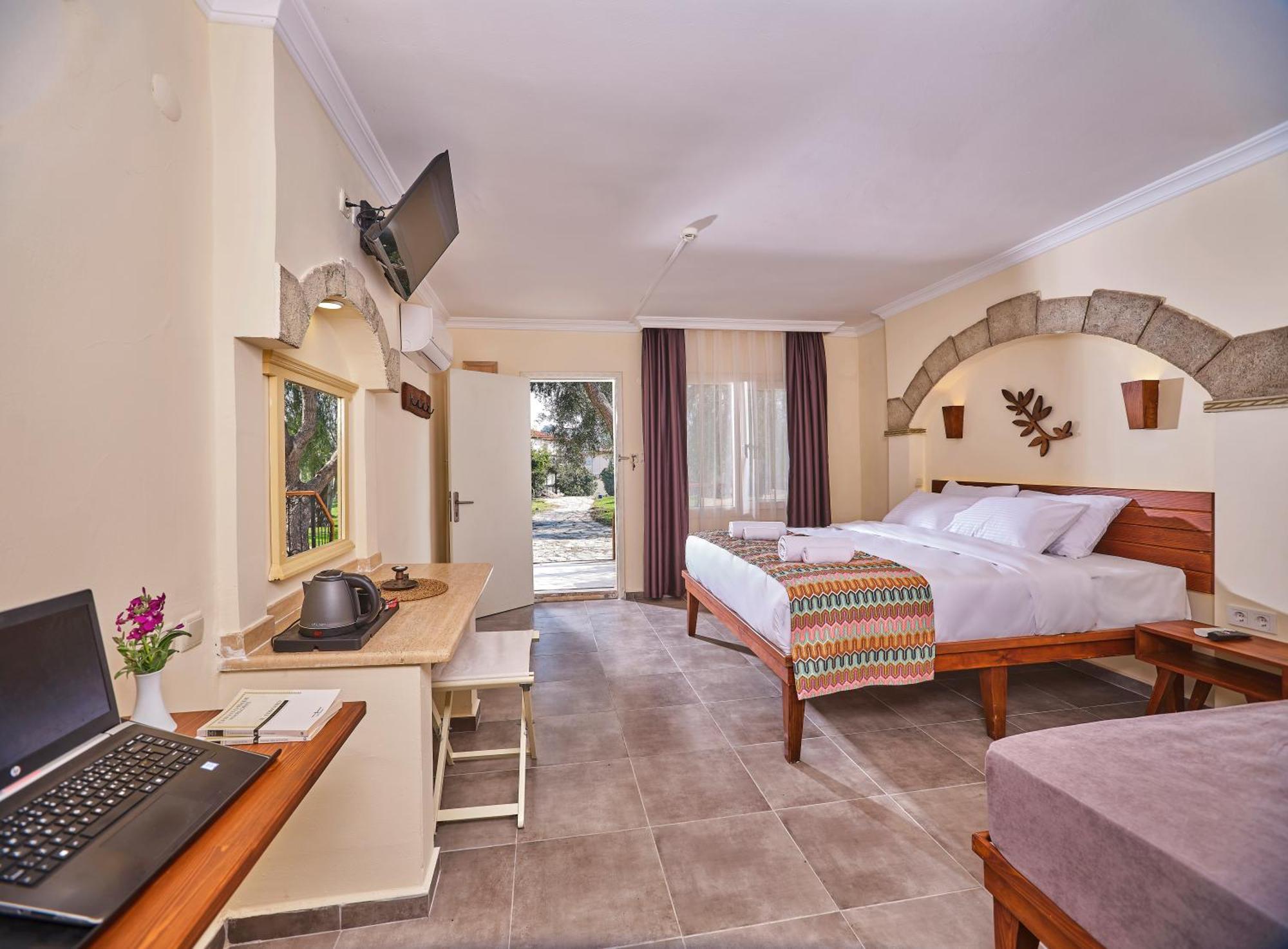 Club Atlantis 4* Seferihisar