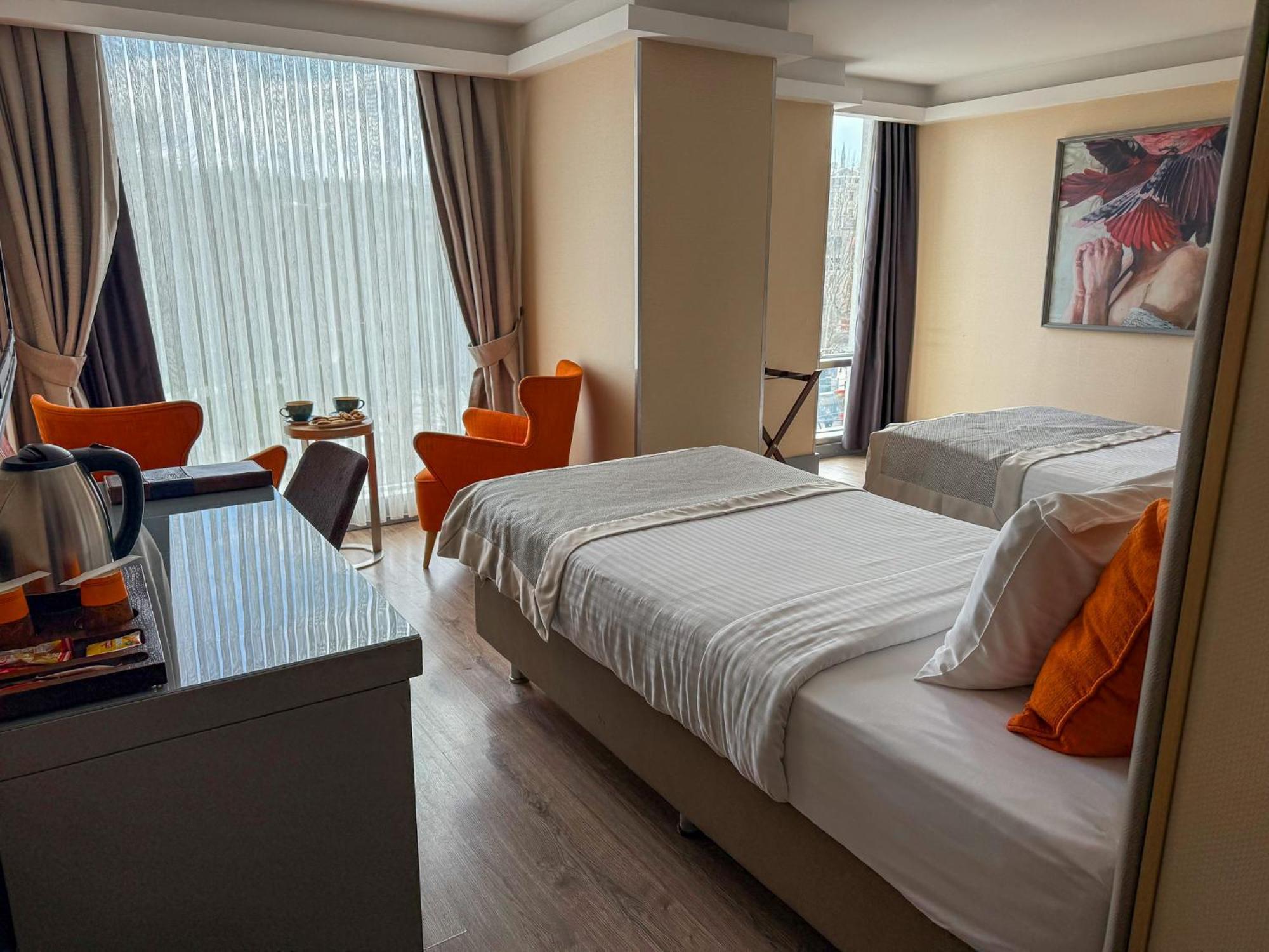 Hotel Manesol Old Bosphorus 4*