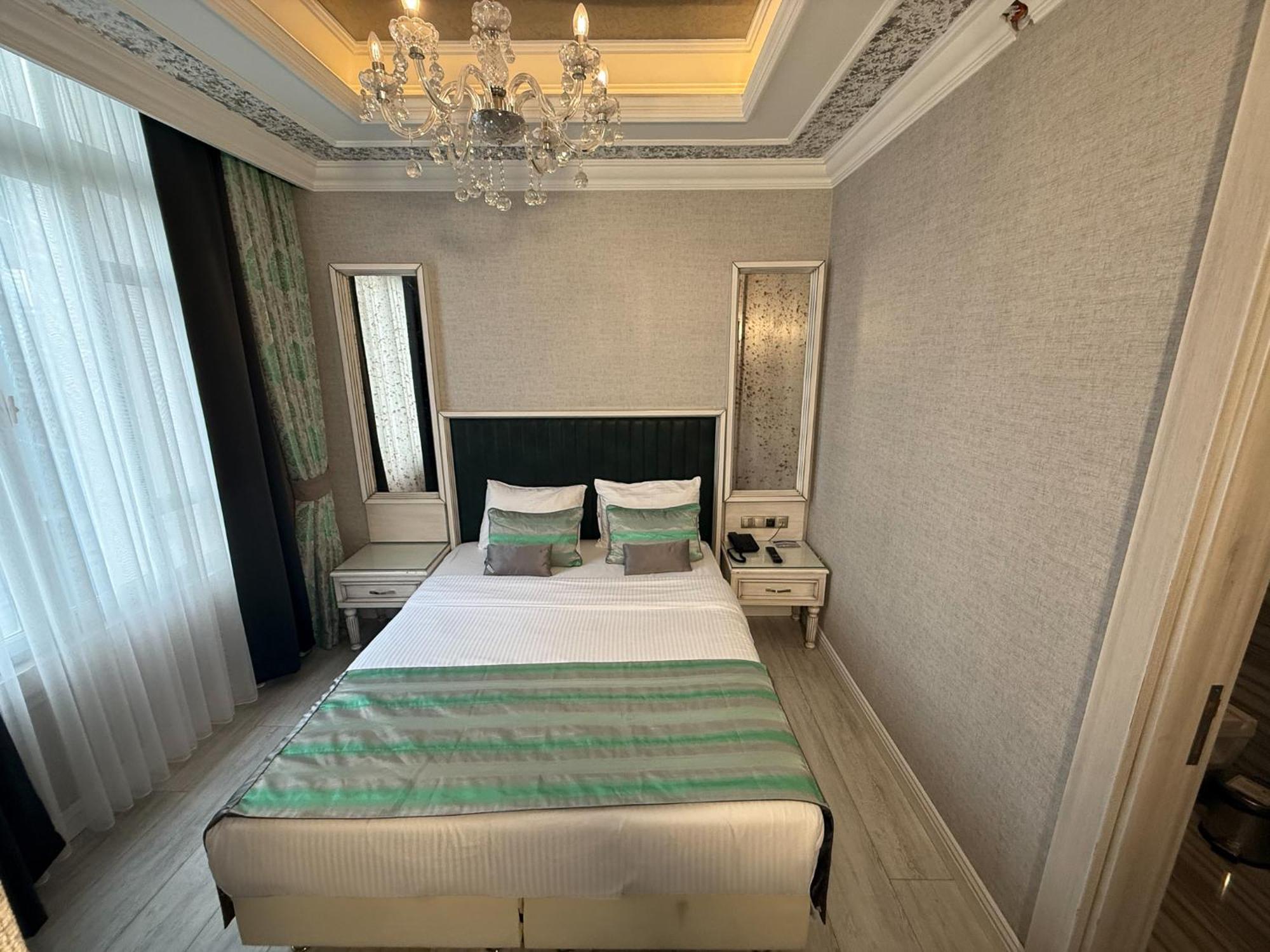 Hotel Manesol Old Bosphorus 4*