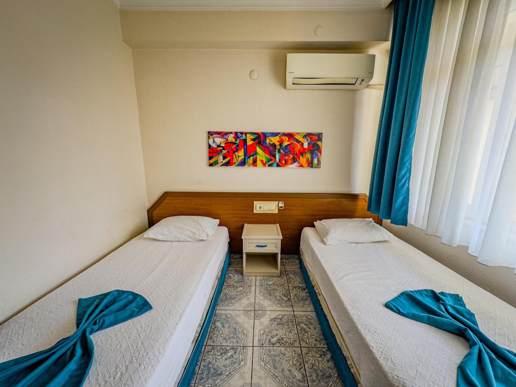 Sazak Hotel 3*