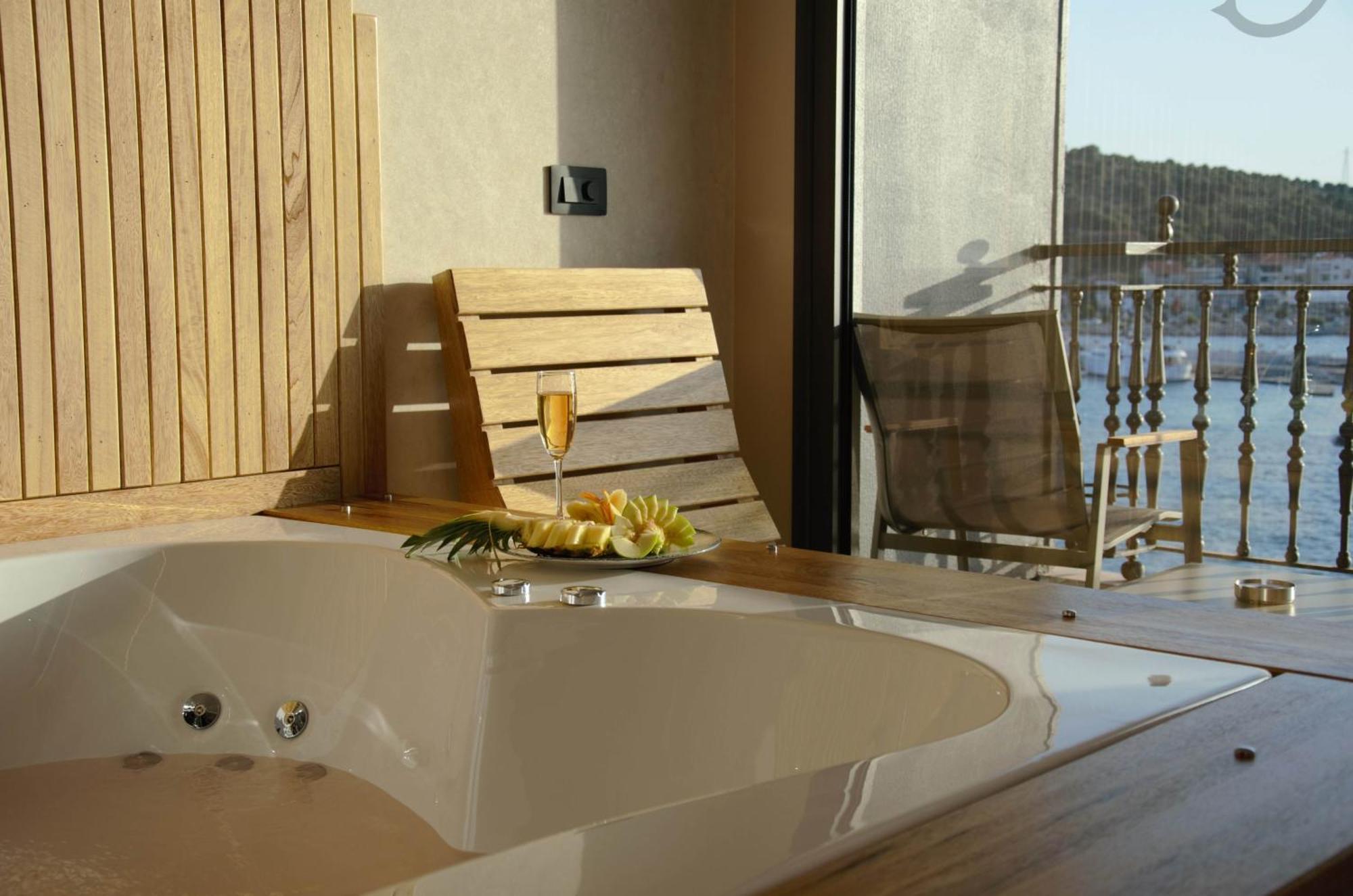 Hotel Ertan Cesme