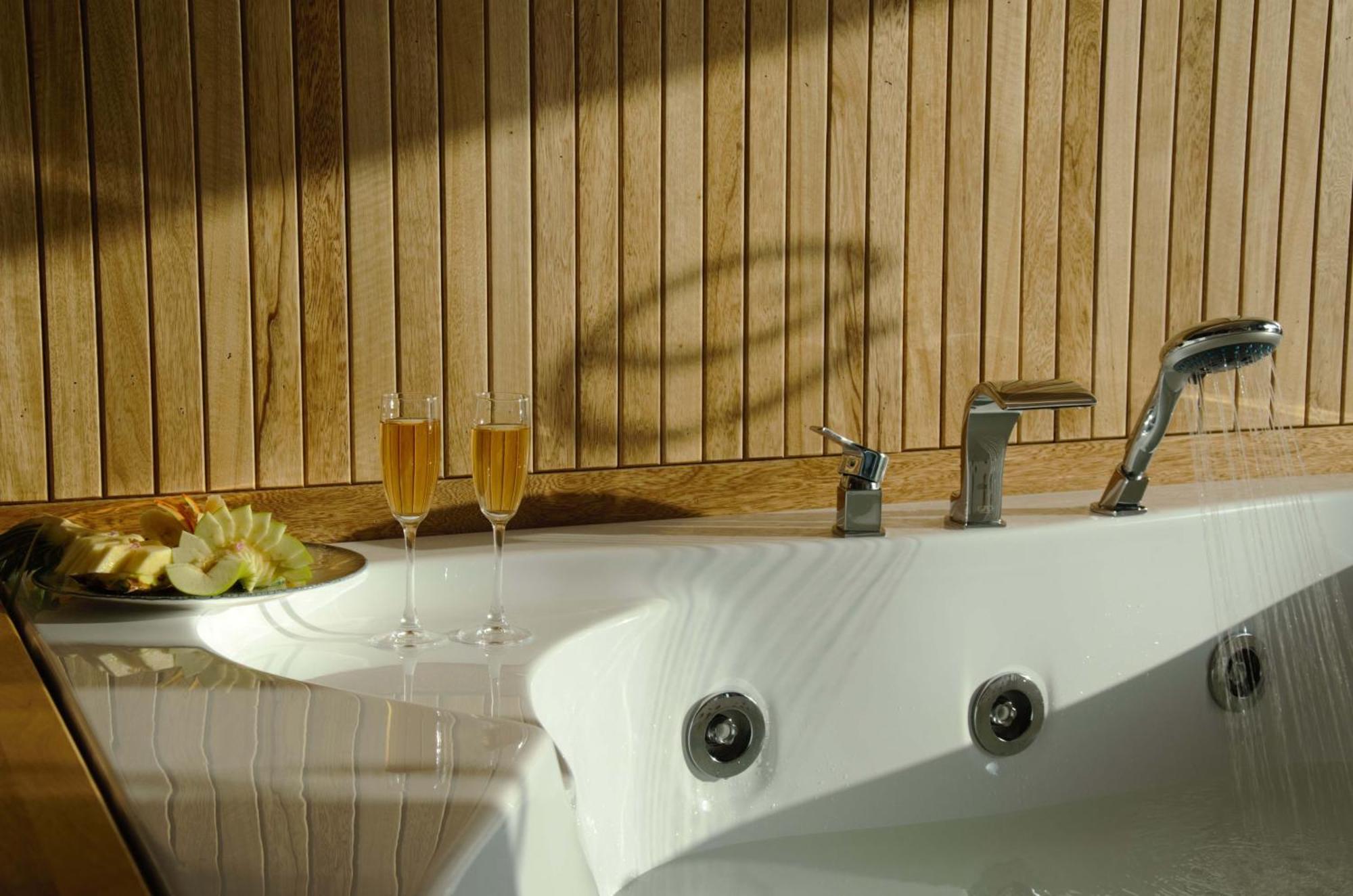 Ertan Hotel Cesme