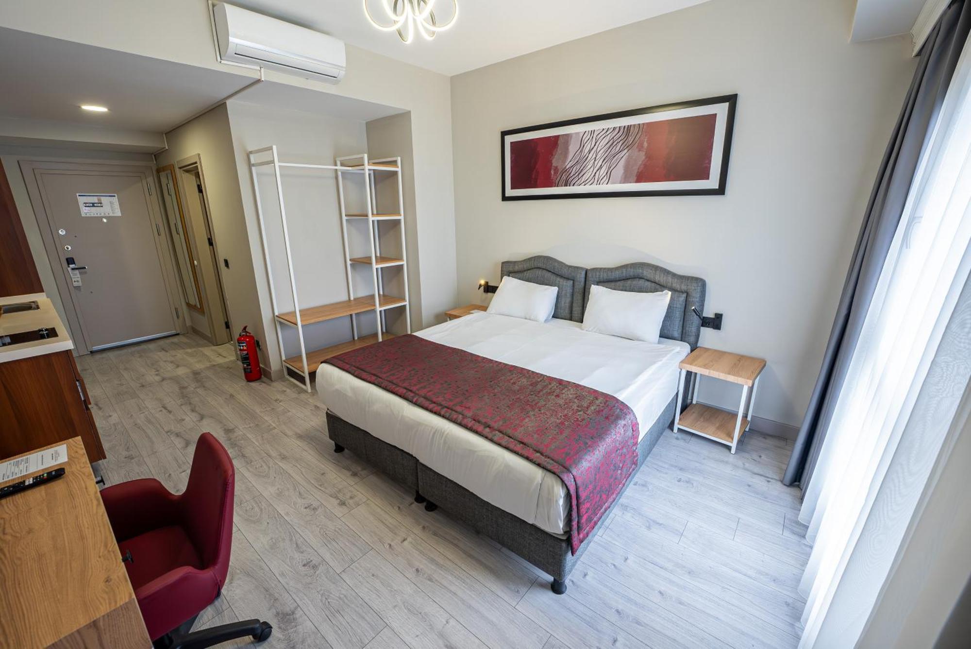 Hotel Western & Residences 4*