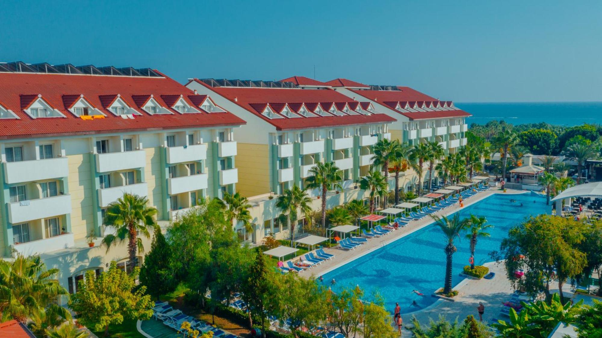 Resort Sural Side