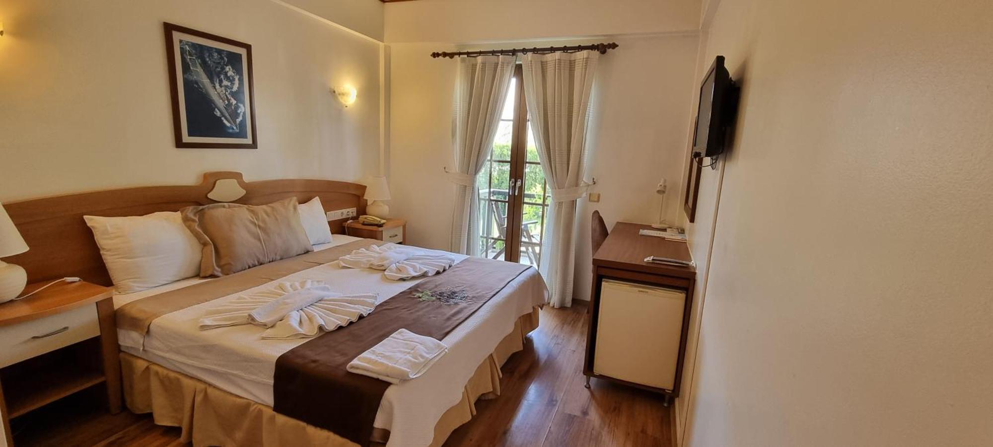 Hotel Efe Gocek 2*