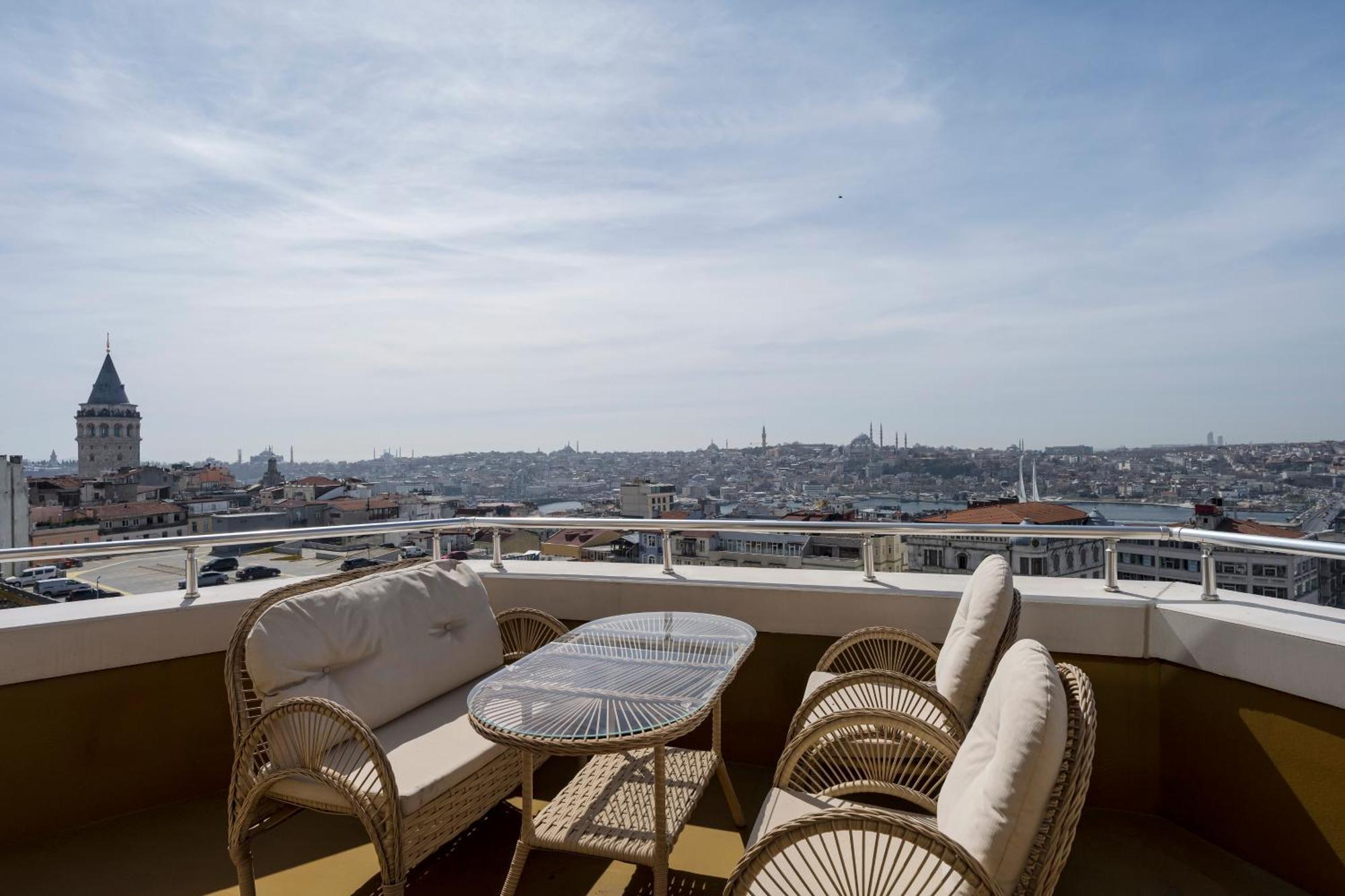 Continental Hotel Pera 4*
