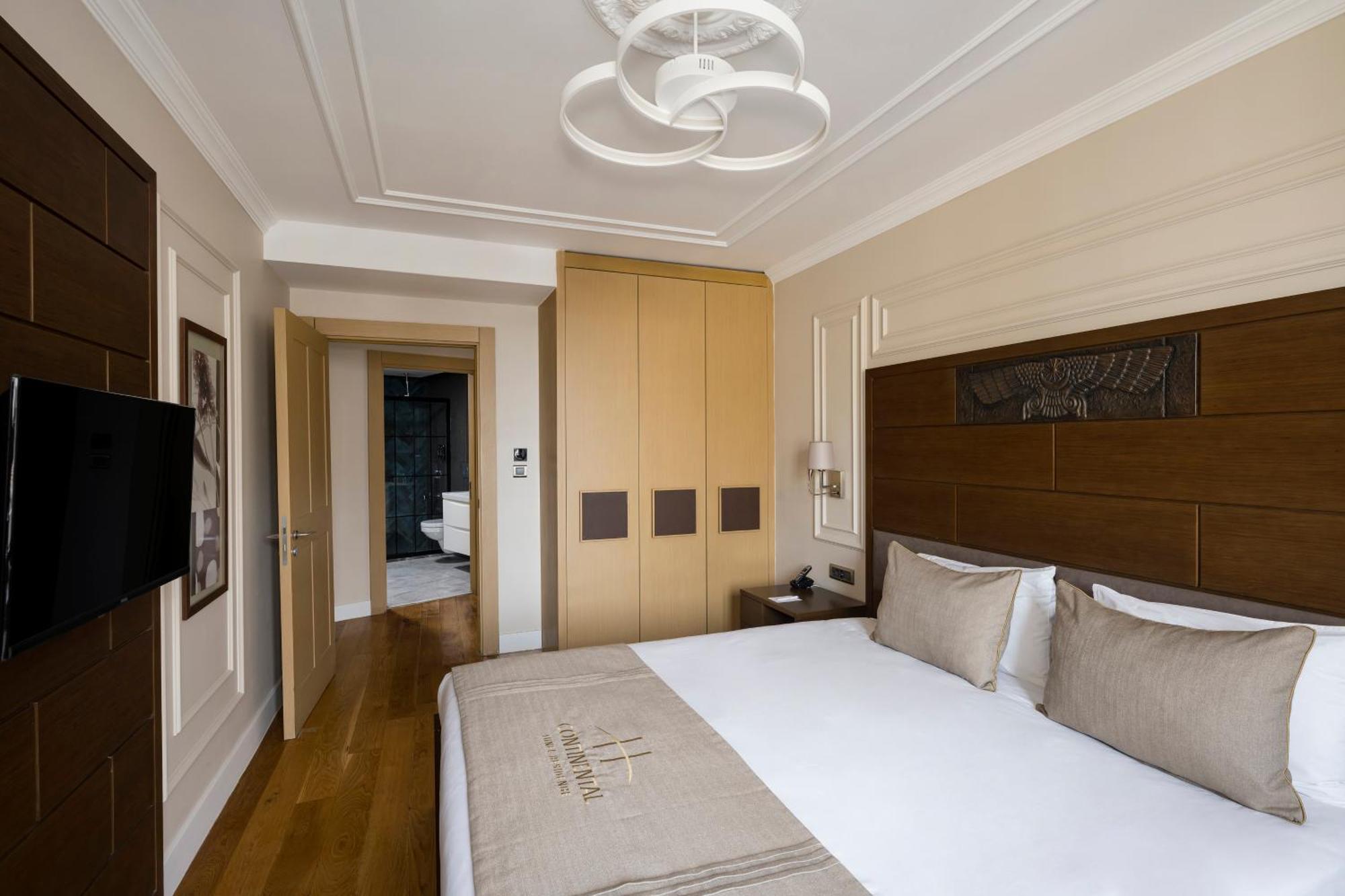 Continental Hotel Pera 4*