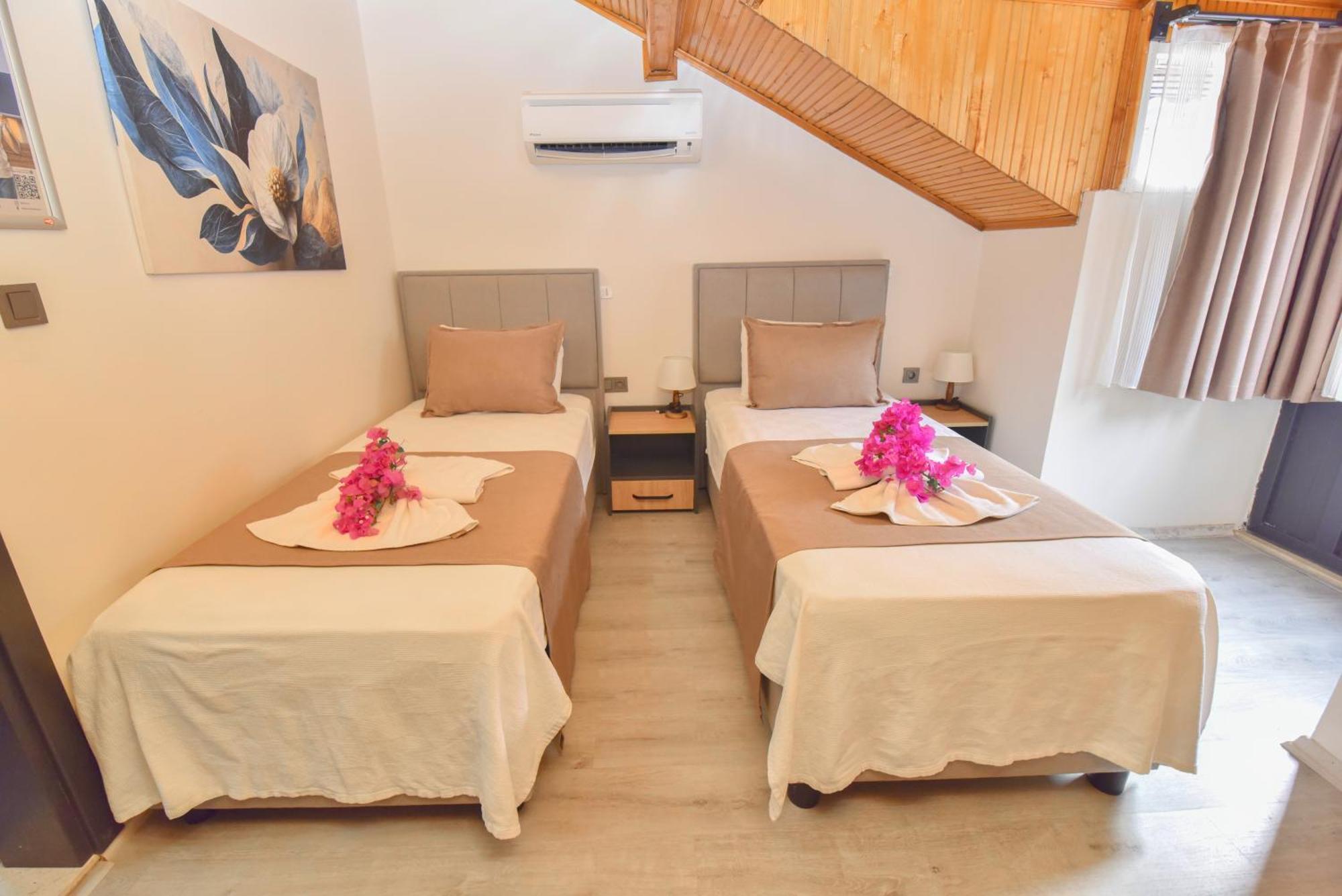 Royalis Boutique Hotel